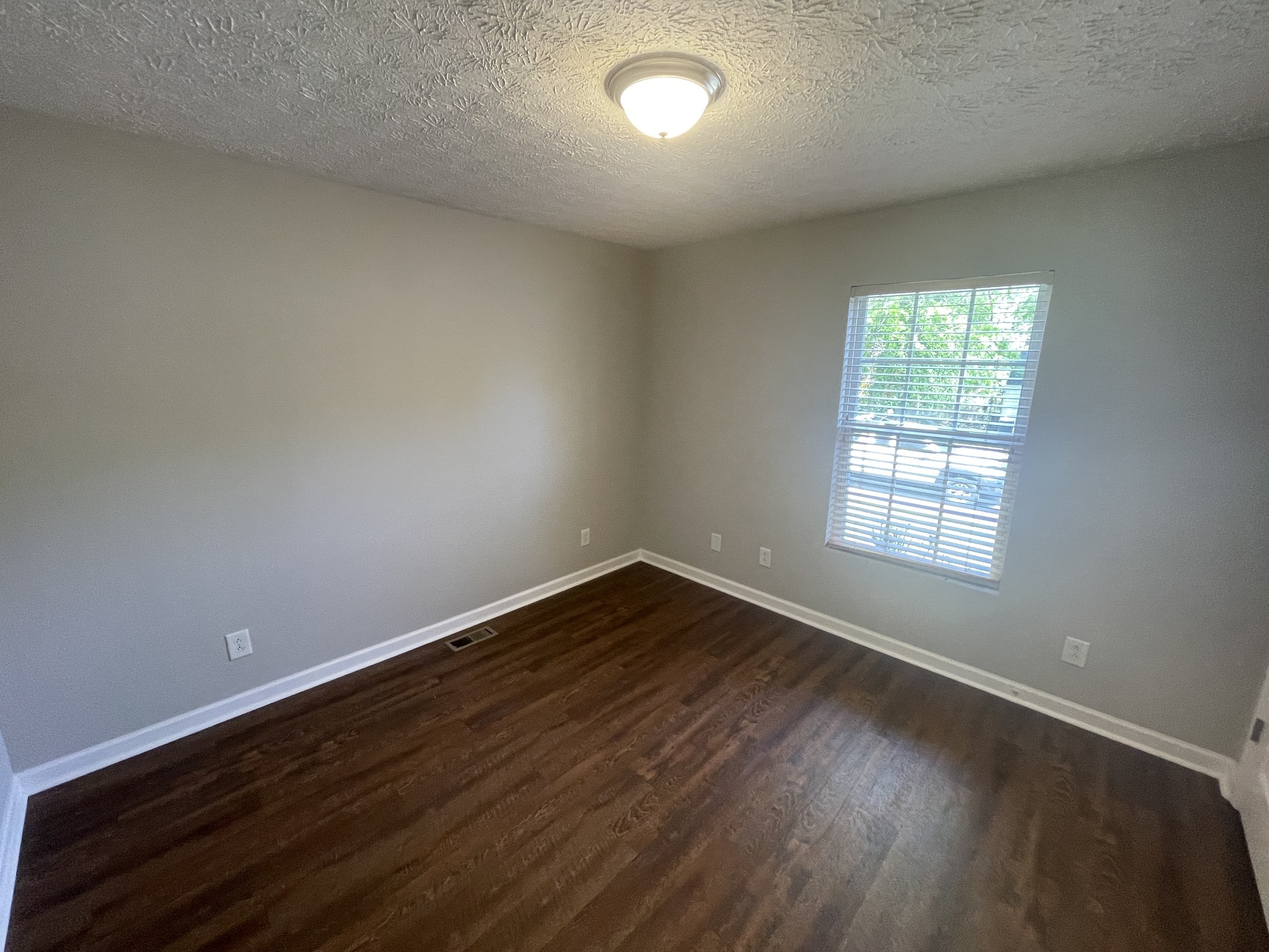 2209 Albion St Property Photo 11