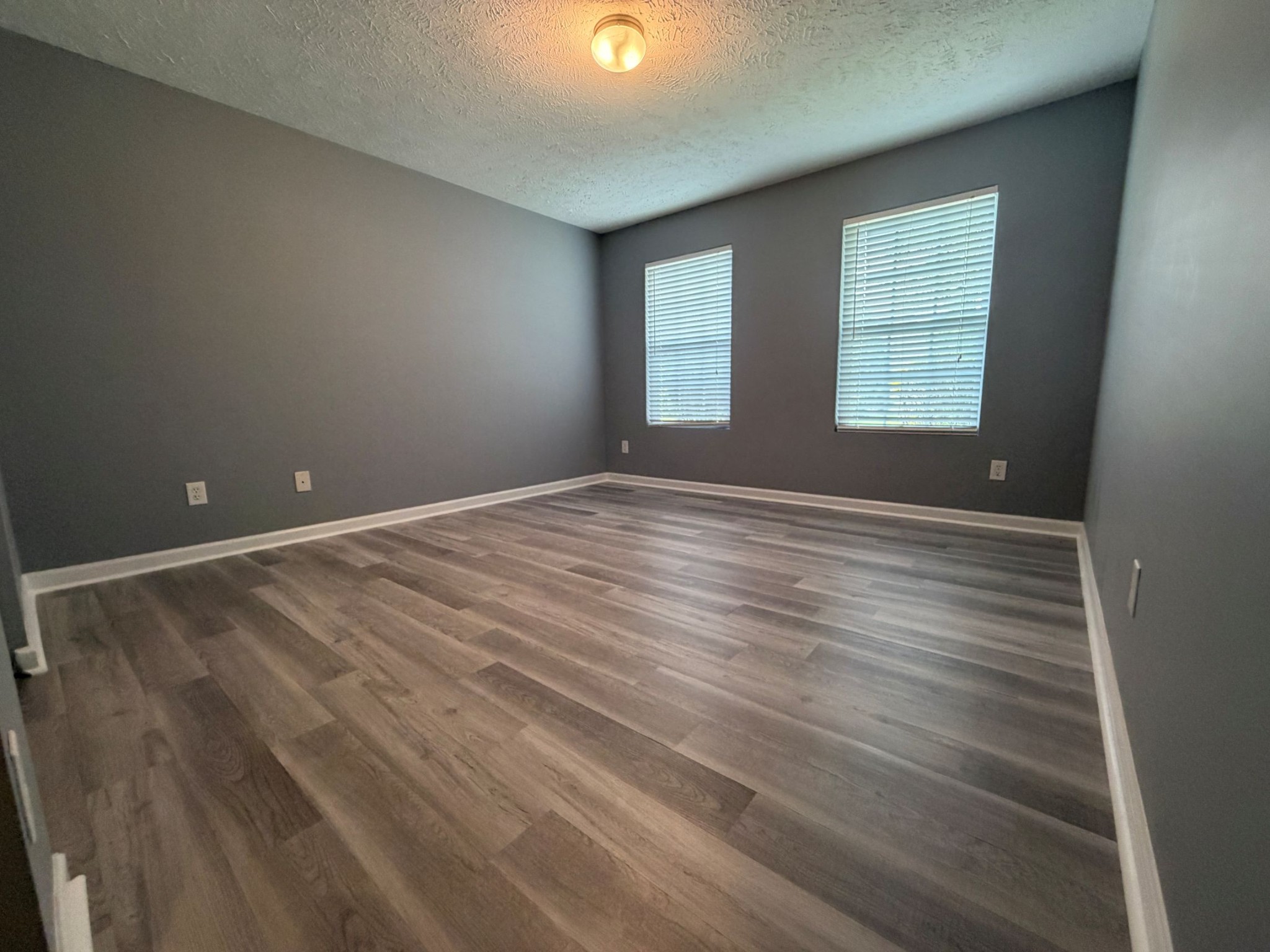 3660 Blaze Dr, Ne Property Photo 10
