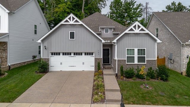 183 Hampshire Way Property Photo 1