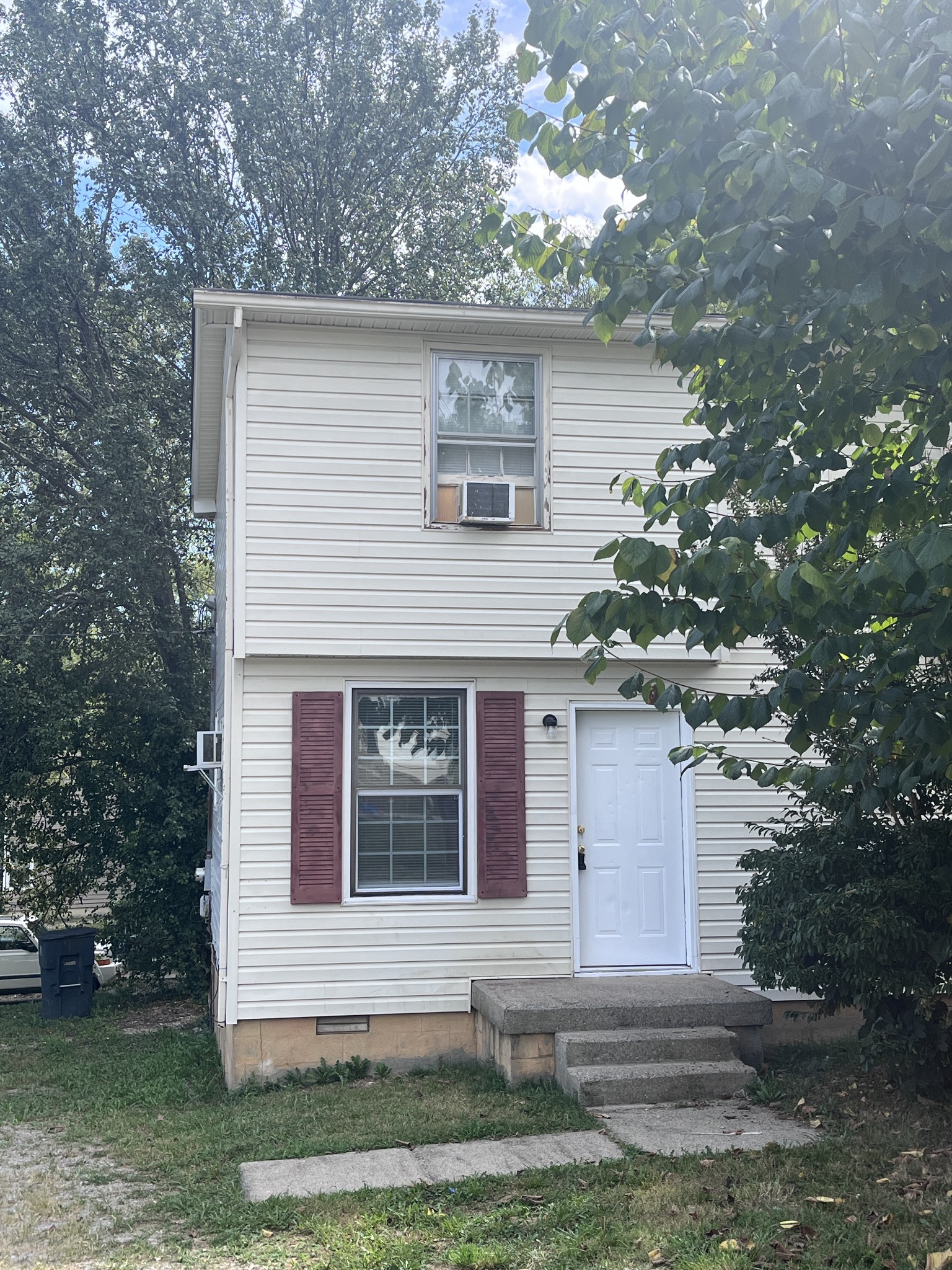 400 Gillespie Ct Property Photo 1