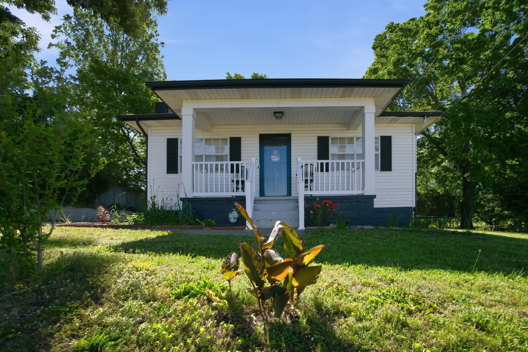 420 E East, Se Property Photo 1
