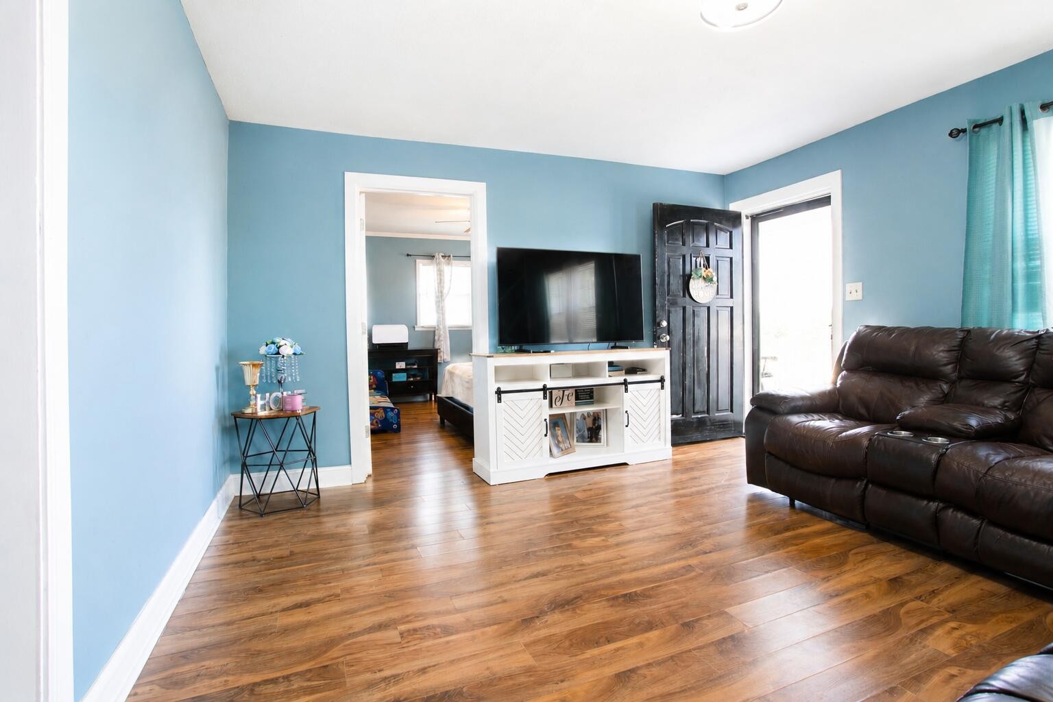 420 E East, Se Property Photo 3