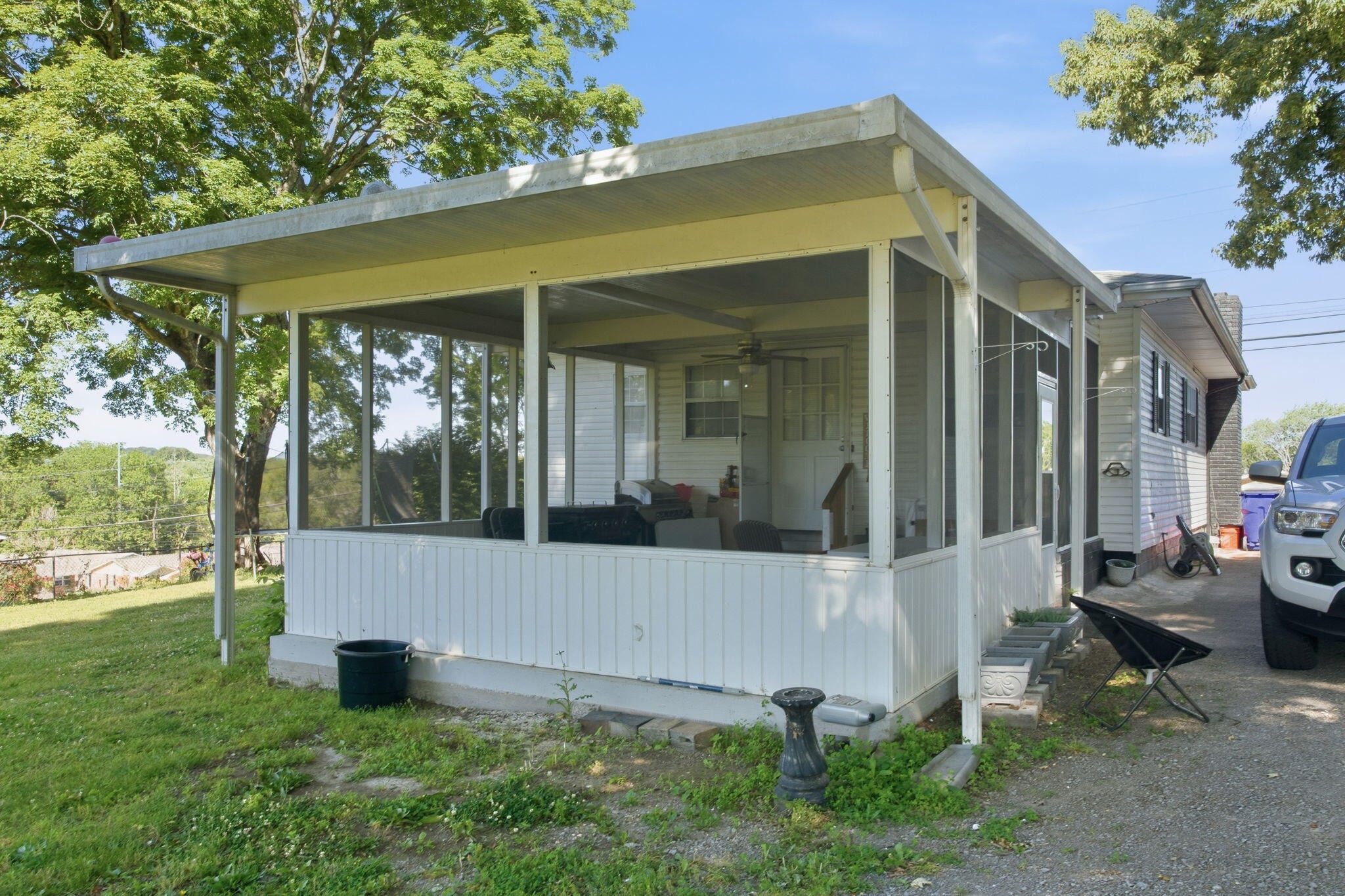 420 E East, Se Property Photo 13