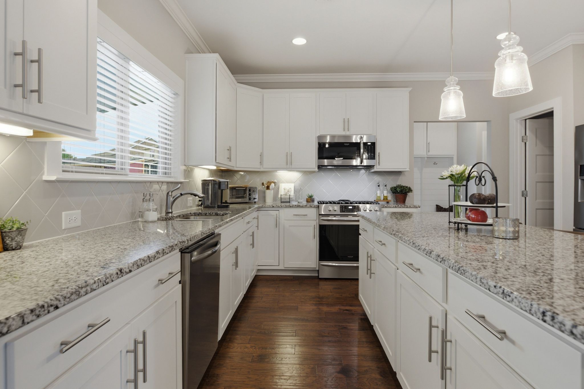 1637 Summit Rdg Property Photo 17