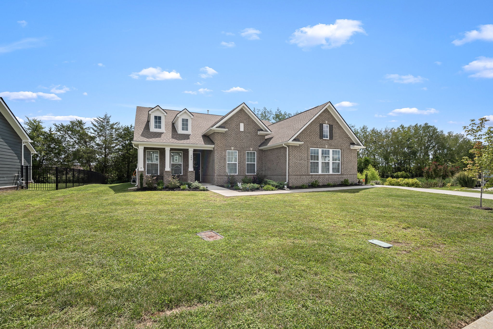 206 Veneto Dr Property Photo 2