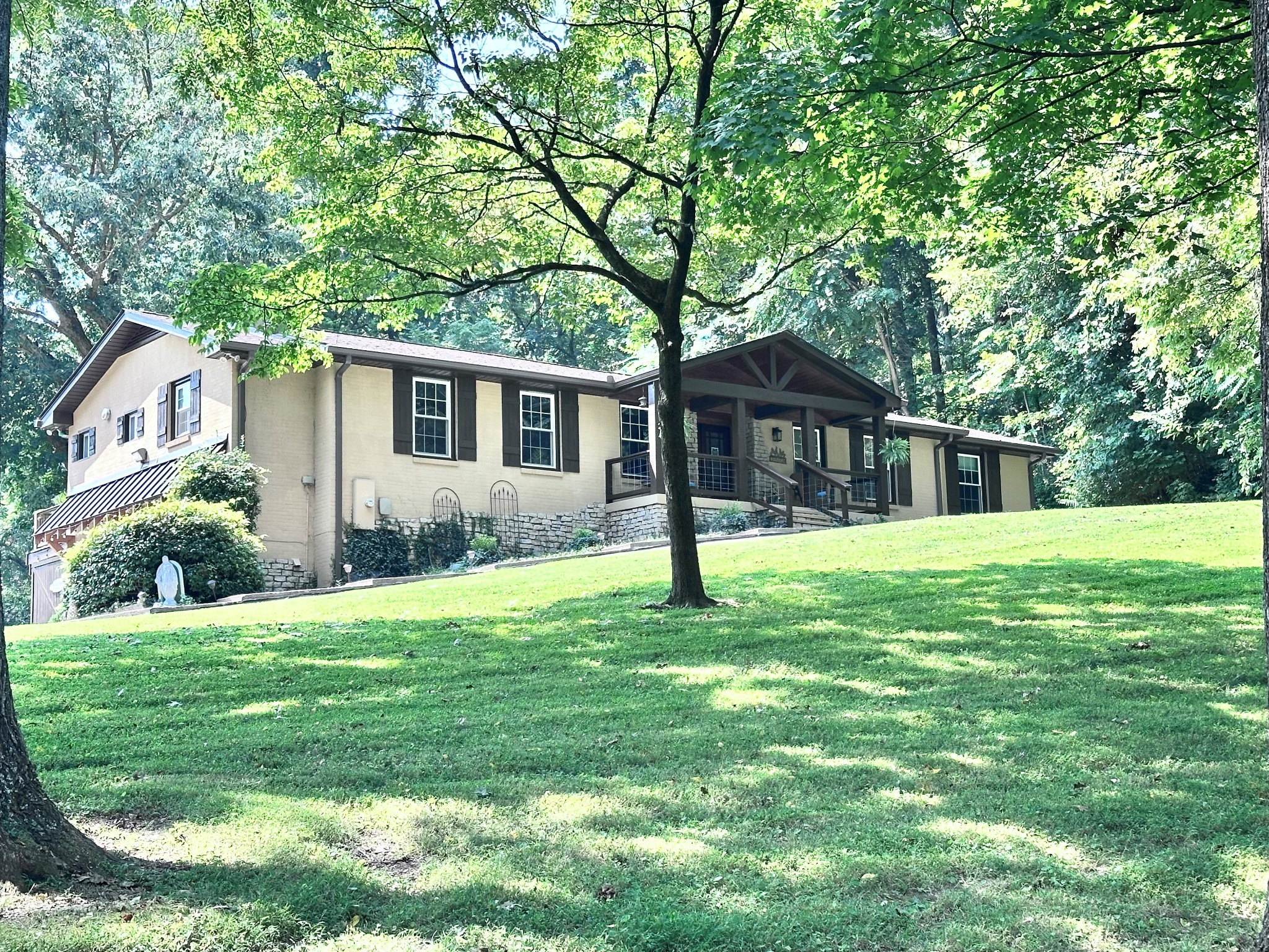 2531 Goose Creek Byp Property Photo 1