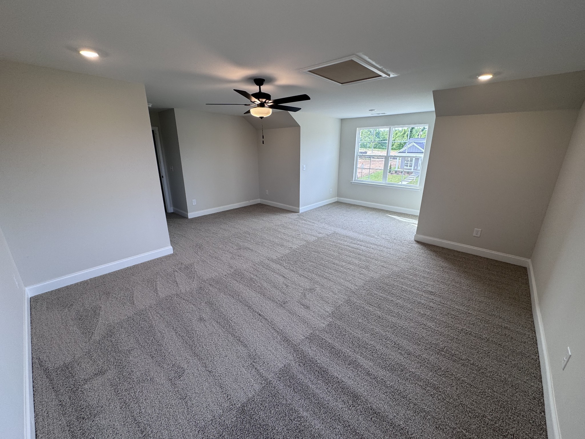 1824 Flatwaters St Property Photo 15