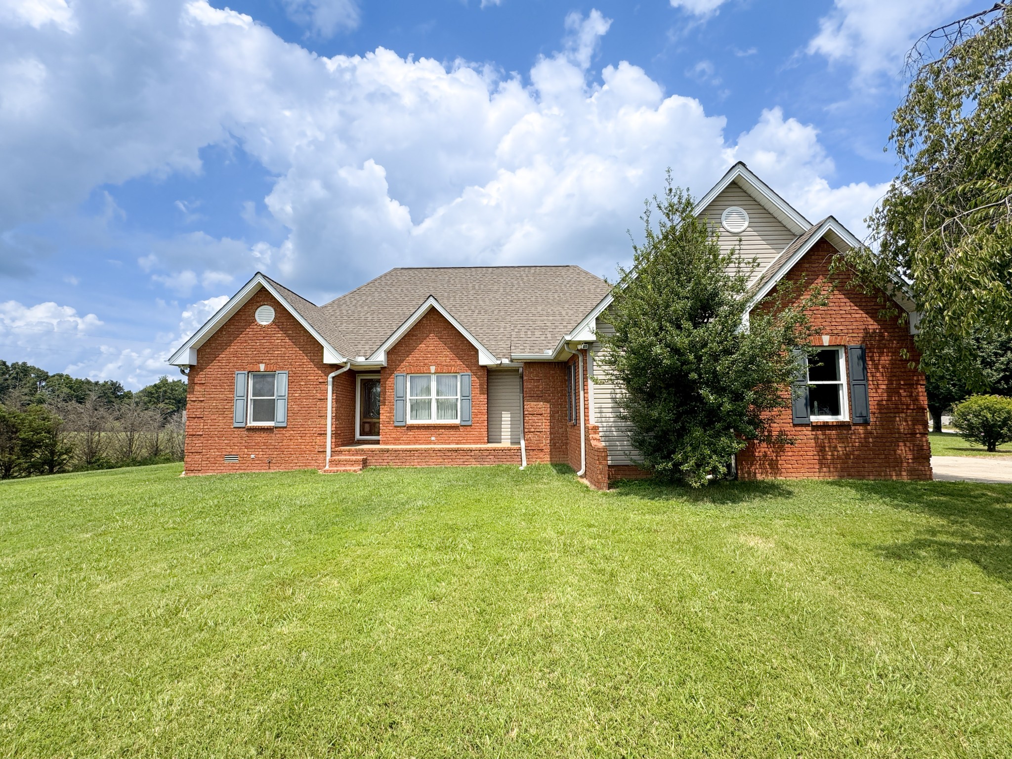 6606 Highway 52, W Property Photo 1