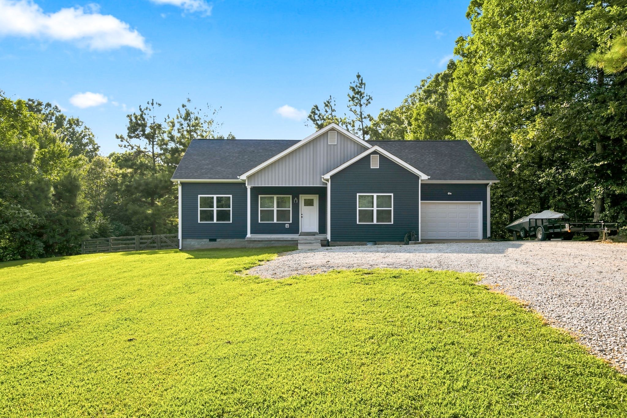 5702 Fox Haven Dr Property Photo 3