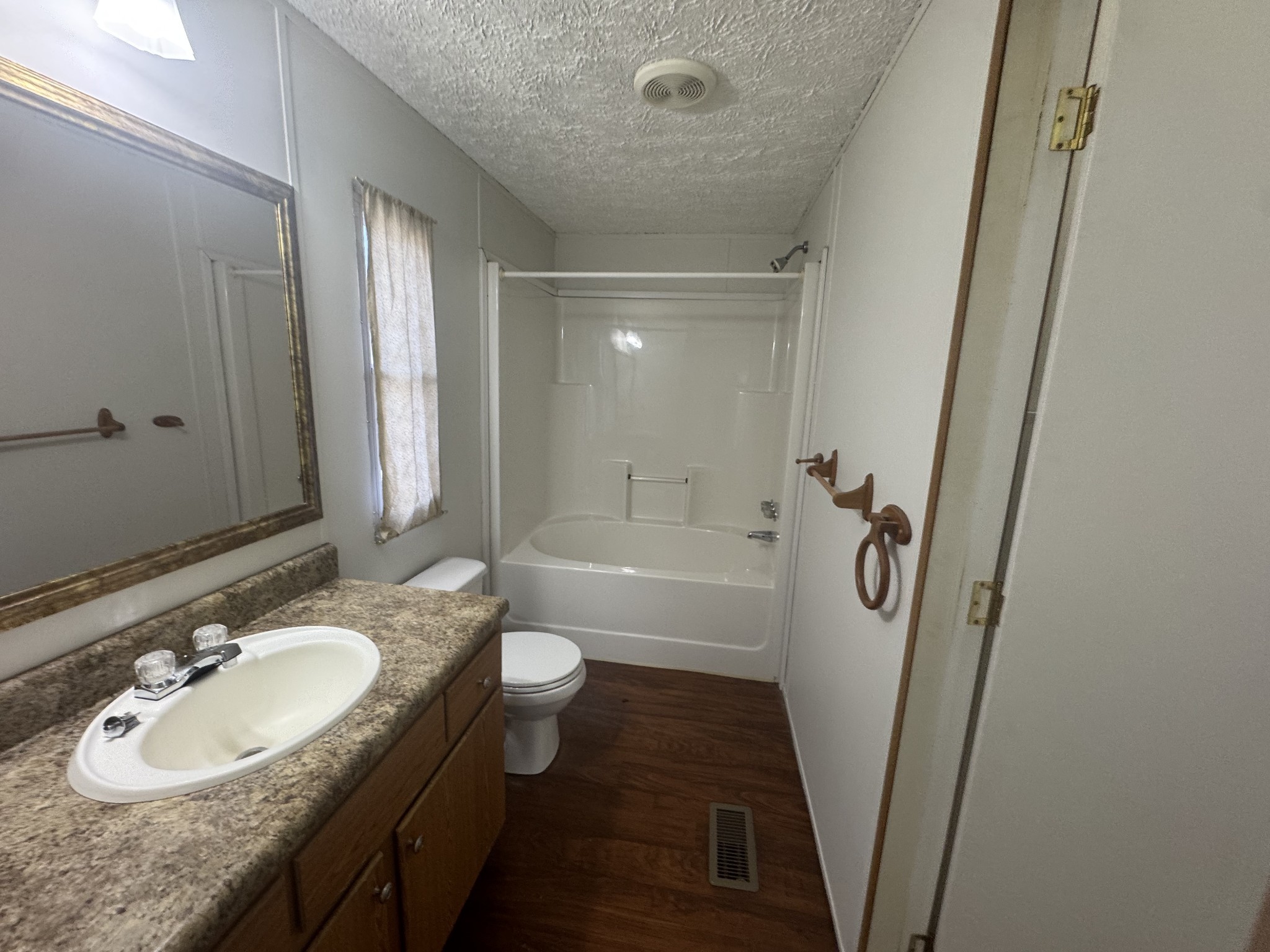 432 Andrews Ave Property Photo 20