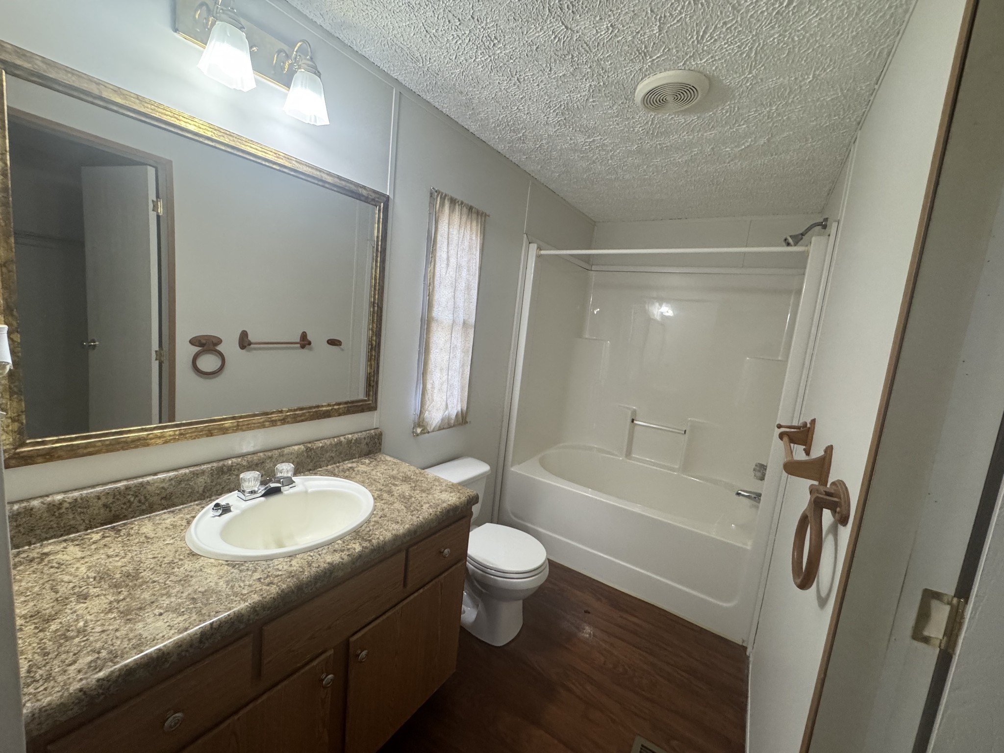 432 Andrews Ave Property Photo 26