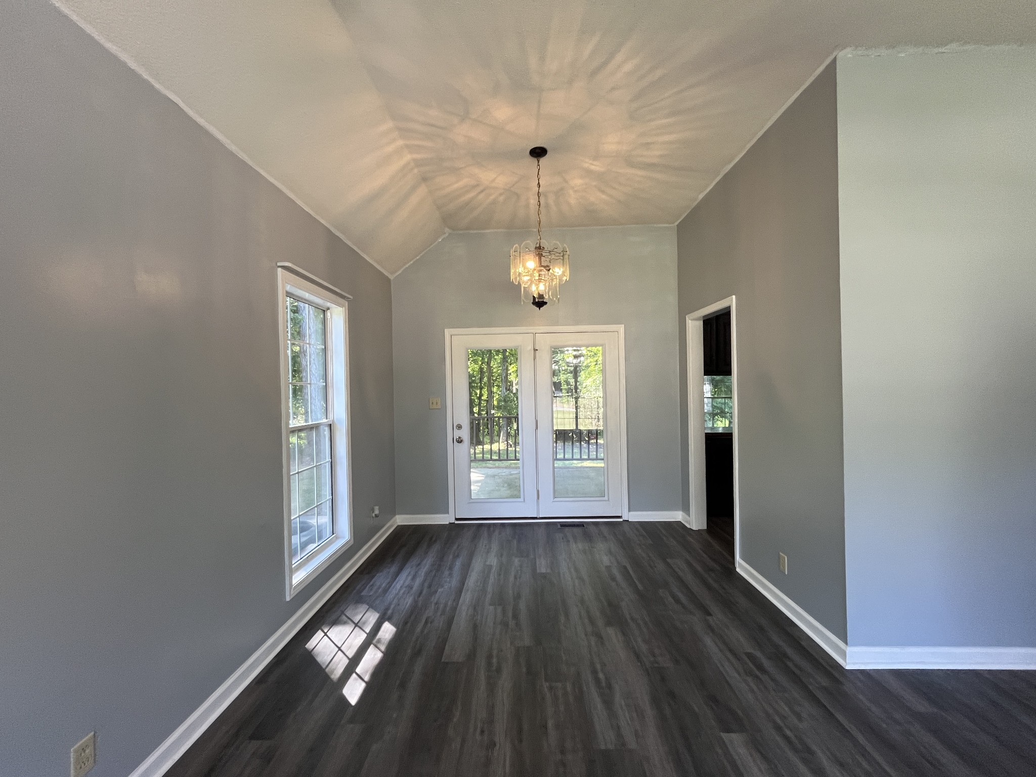 1130 Hunting Creek Ct Property Photo 14