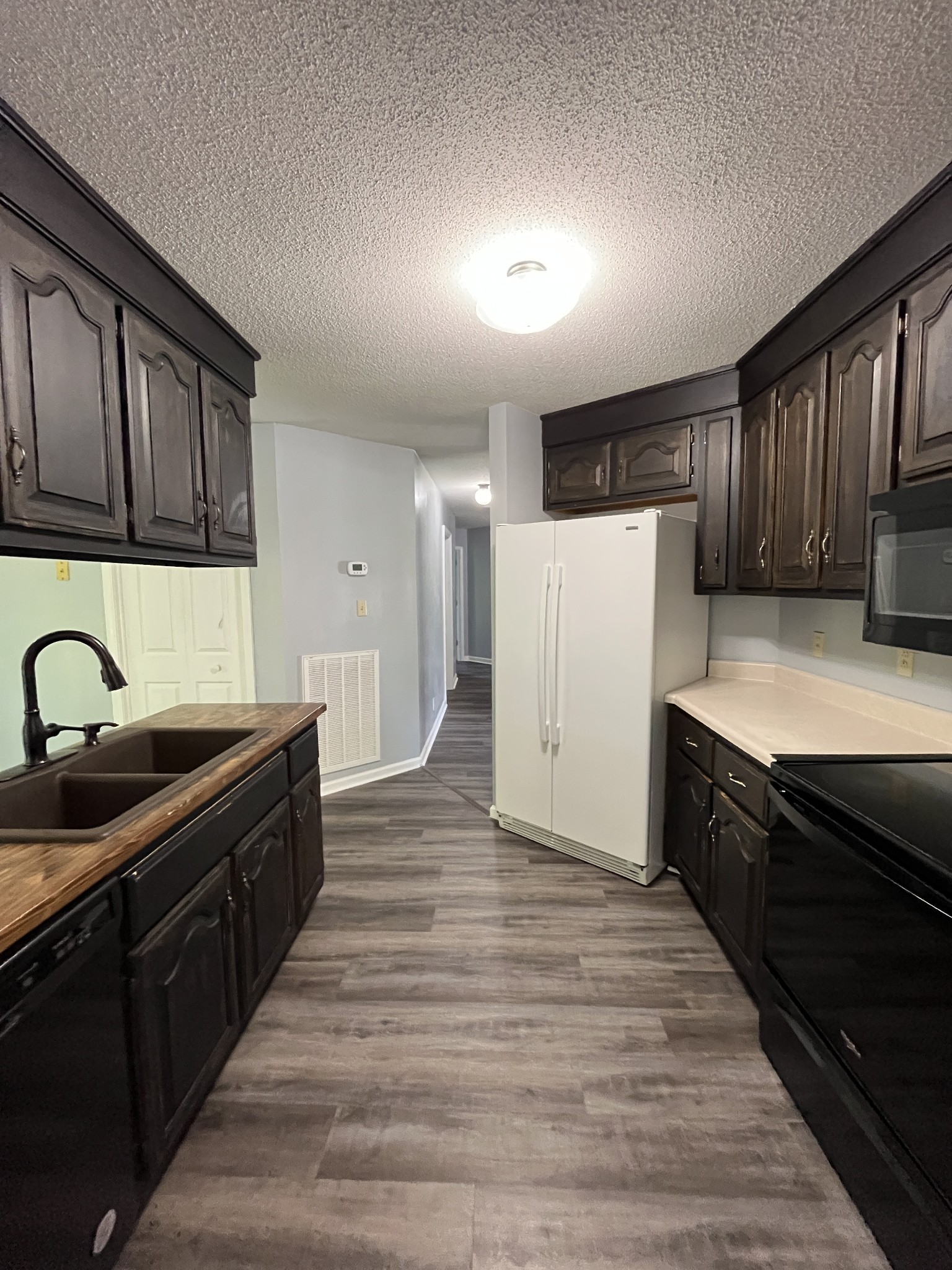 1130 Hunting Creek Ct Property Photo 15