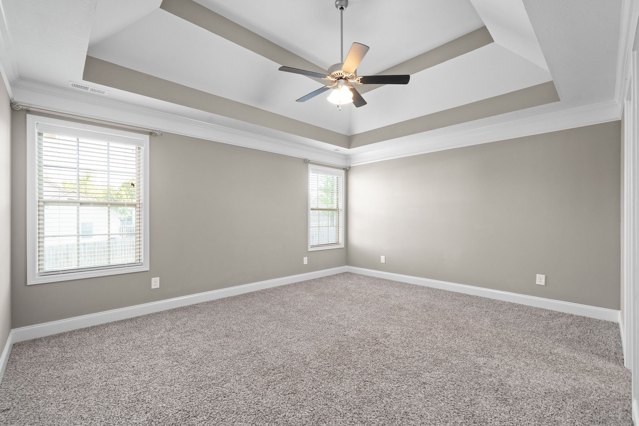 515 Sourwood Dr Property Photo 8