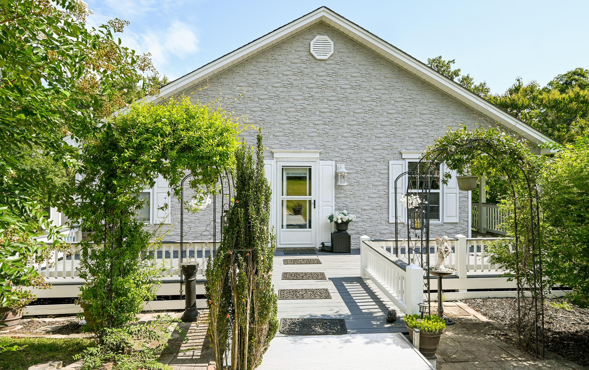 236 Sam Johnson Road, Nw Property Photo 1