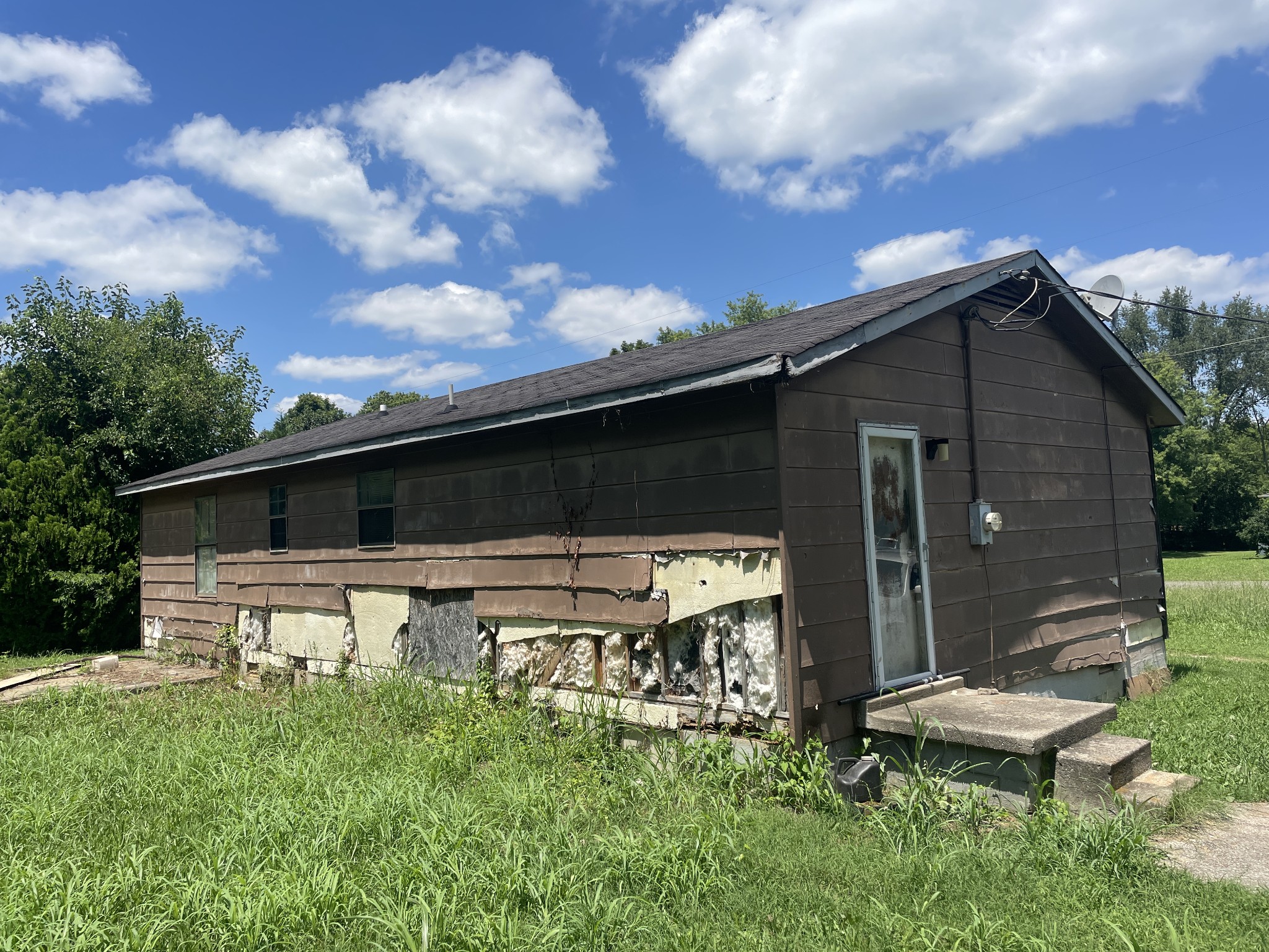 2241 Dominion Dr Property Photo 3