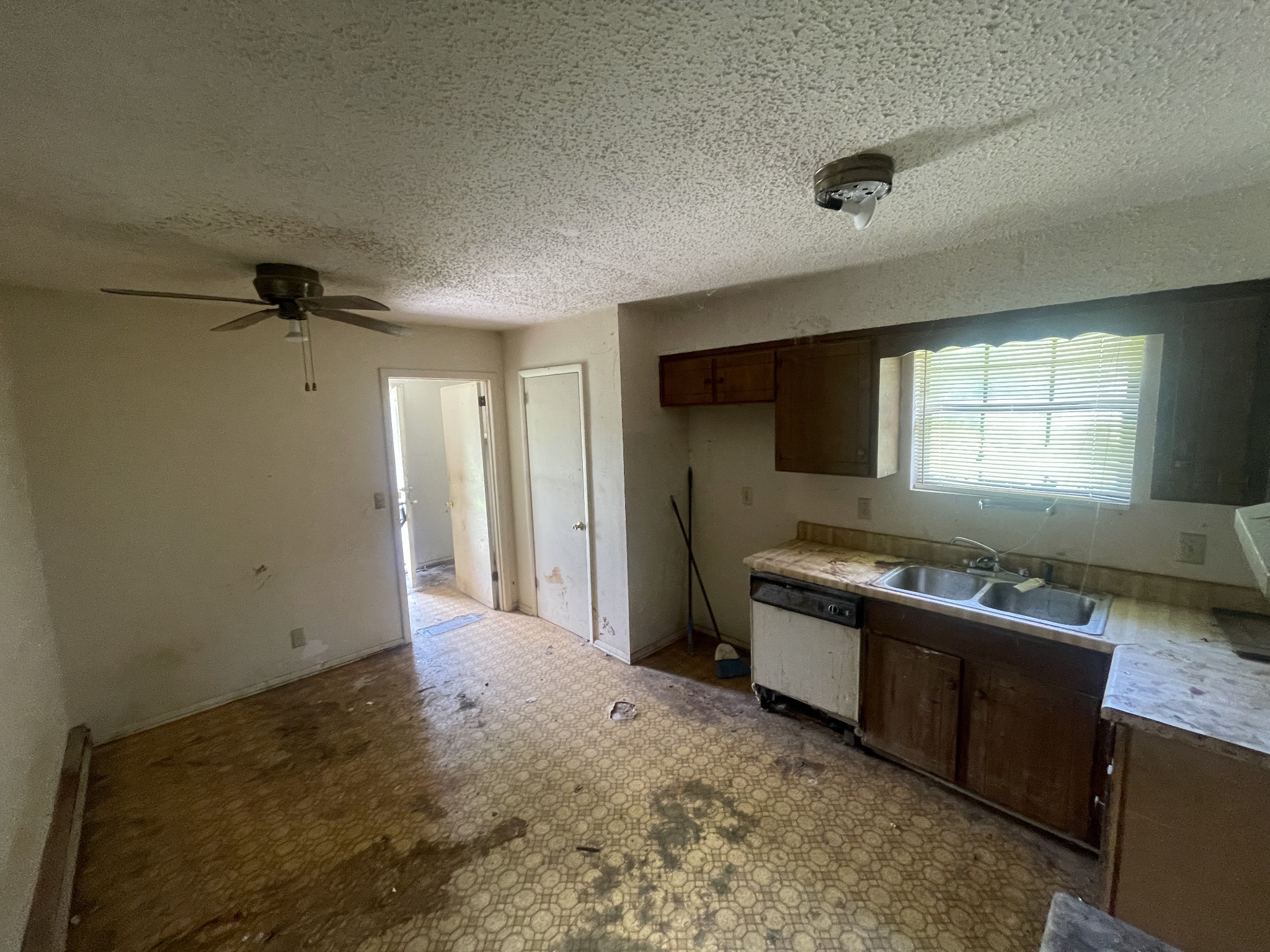 2241 Dominion Dr Property Photo 11