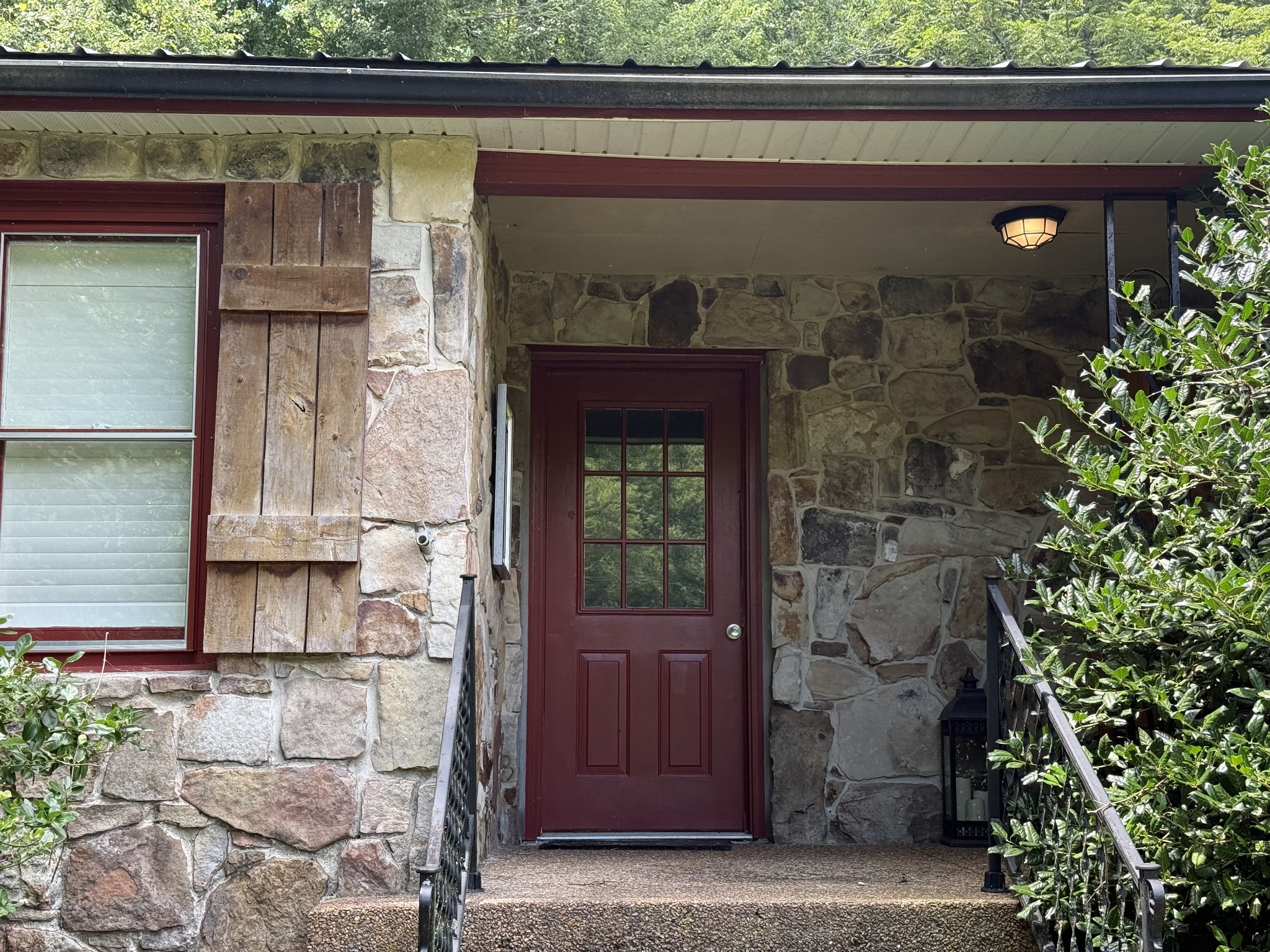 12147 Sewanee Hwy Property Photo 1