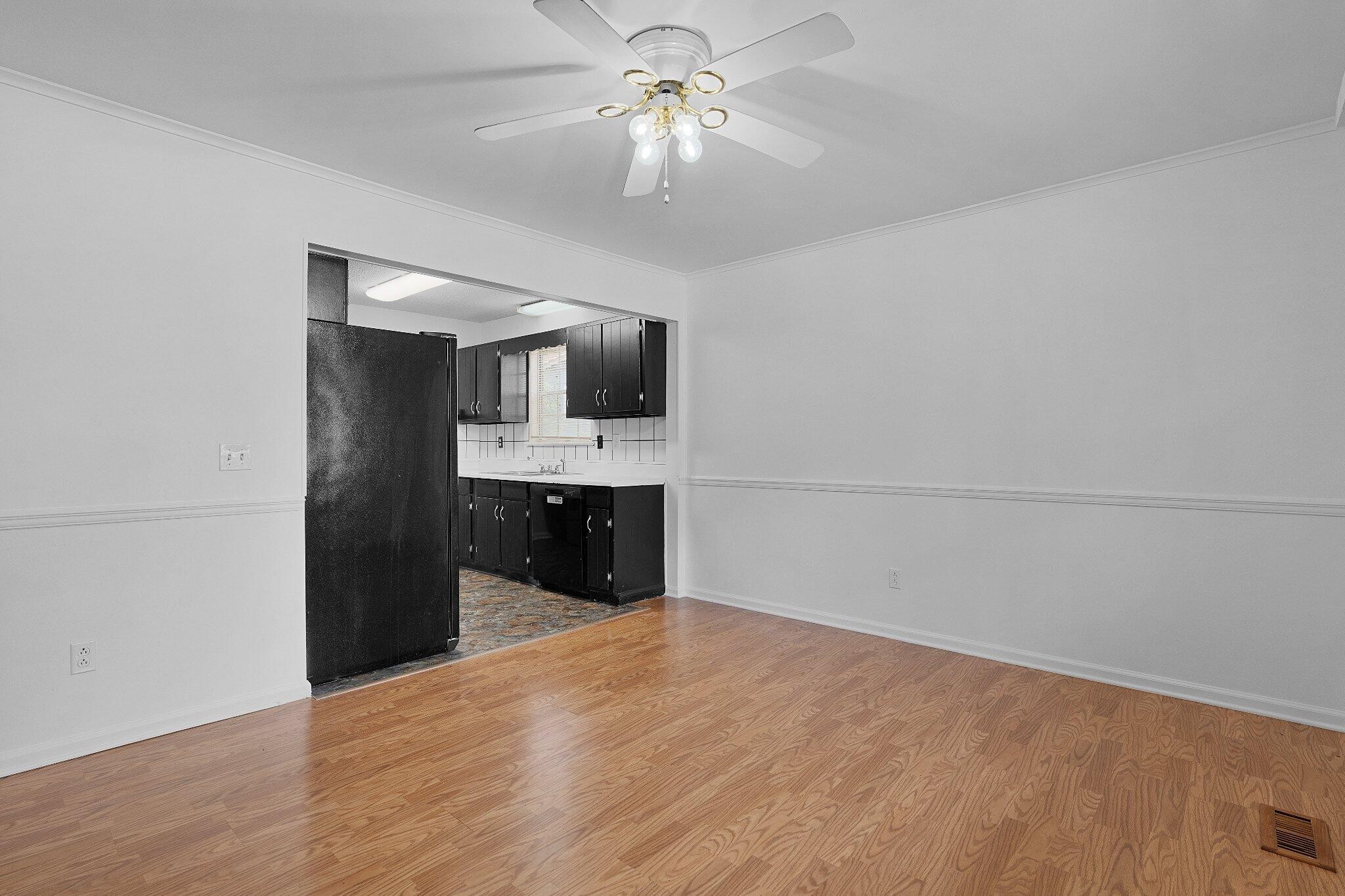 922 Wesley Drive Property Photo 18