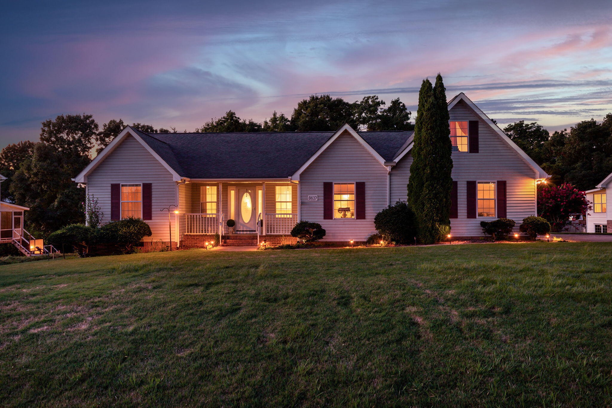 8837 River Cove Drive Property Photo 1