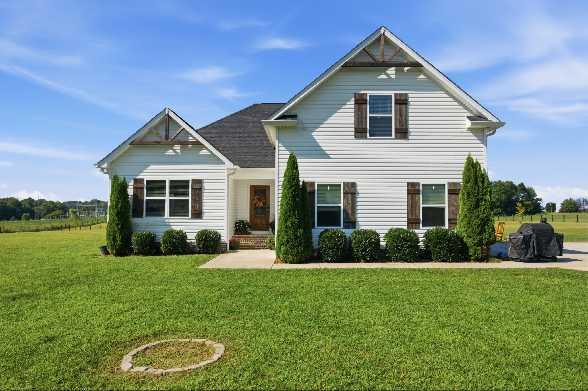 6807 Highway 25, E Property Photo 1