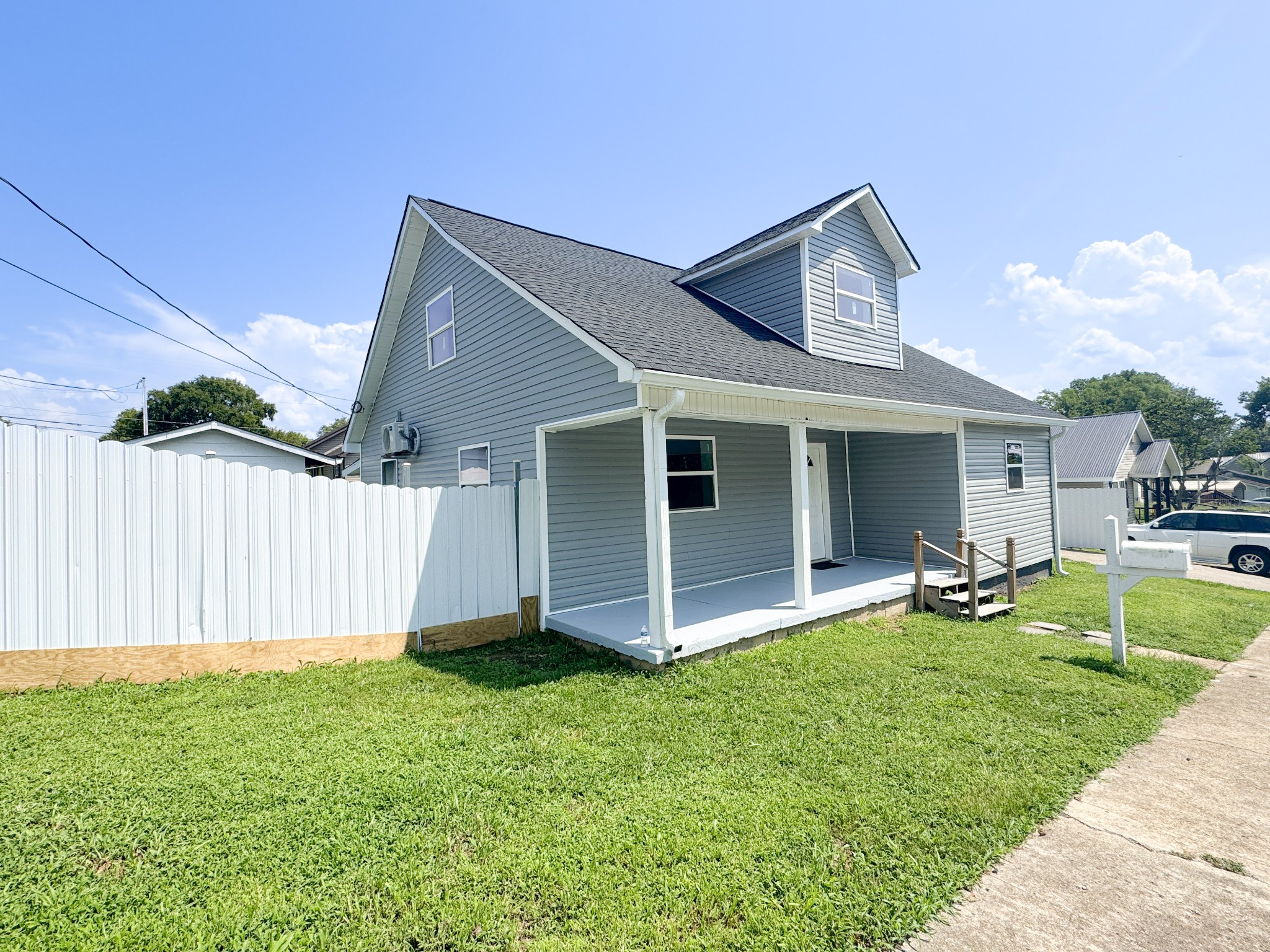 112 Cato St Property Photo 3