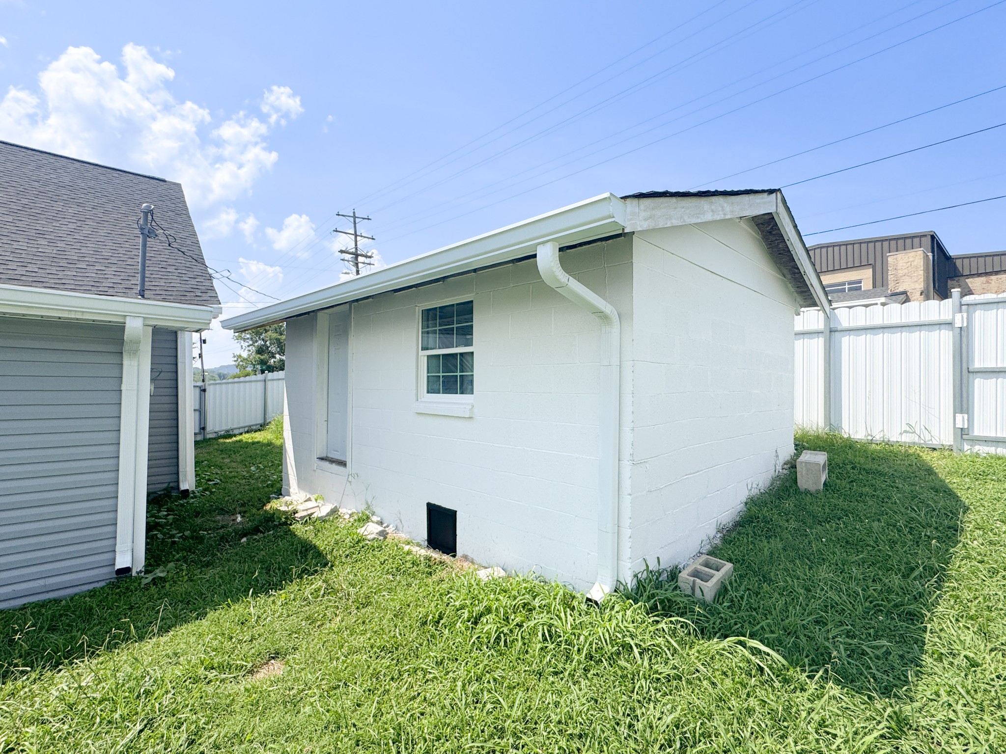 112 Cato St Property Photo 30