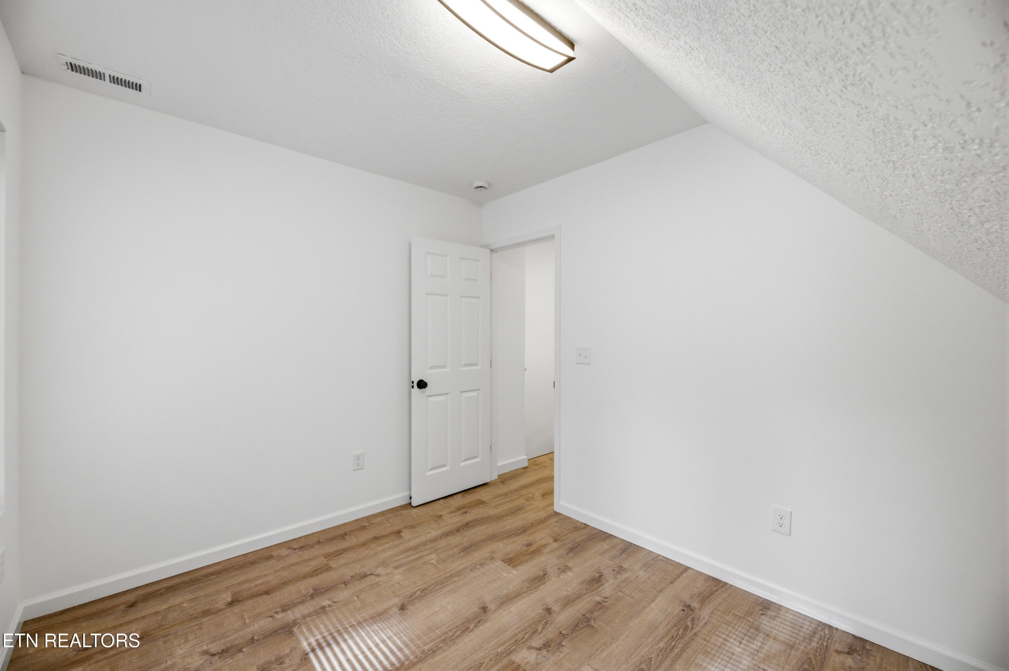 514 Church St Property Photo 14
