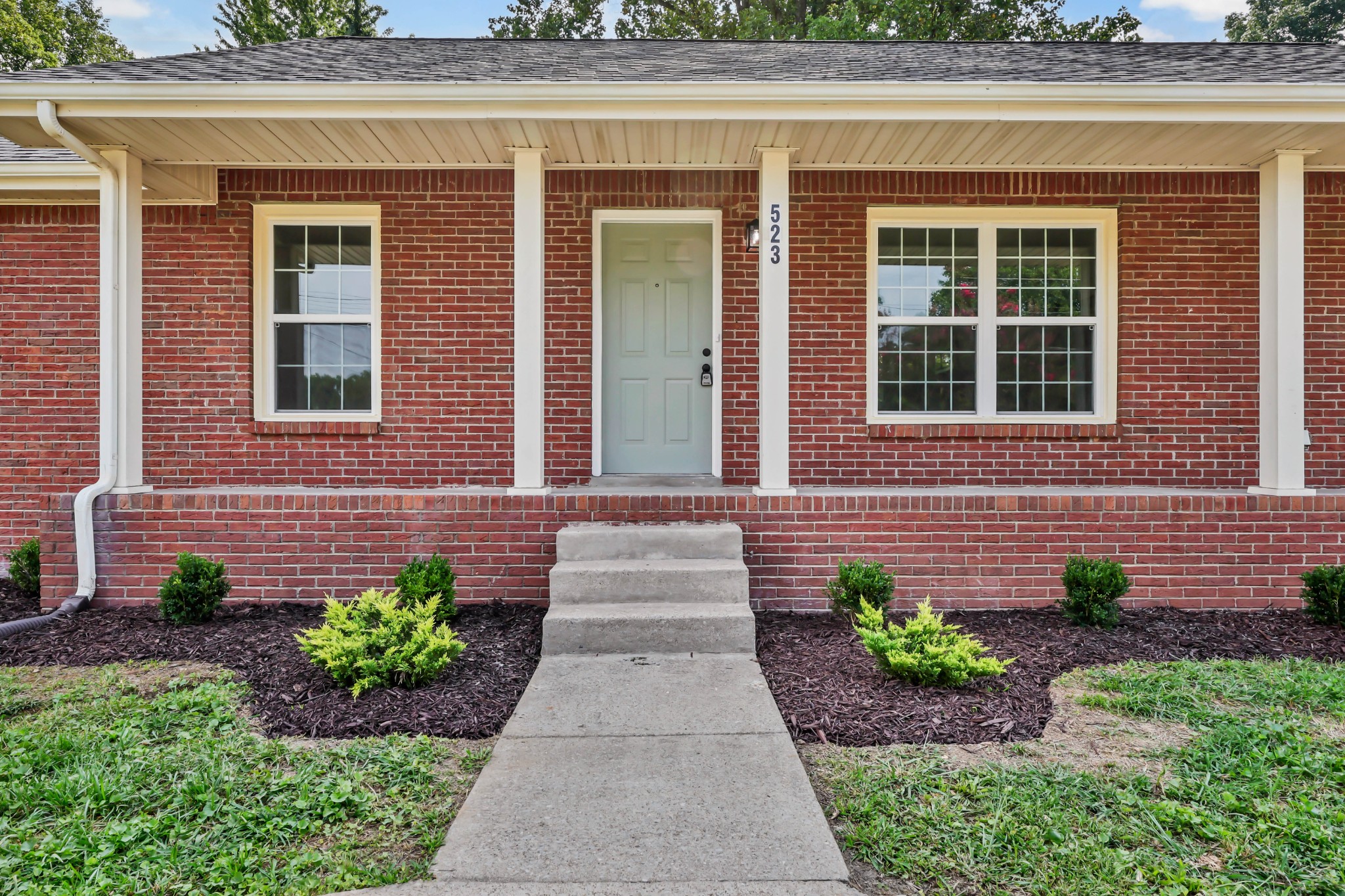 523 Linda Ln Property Photo 1