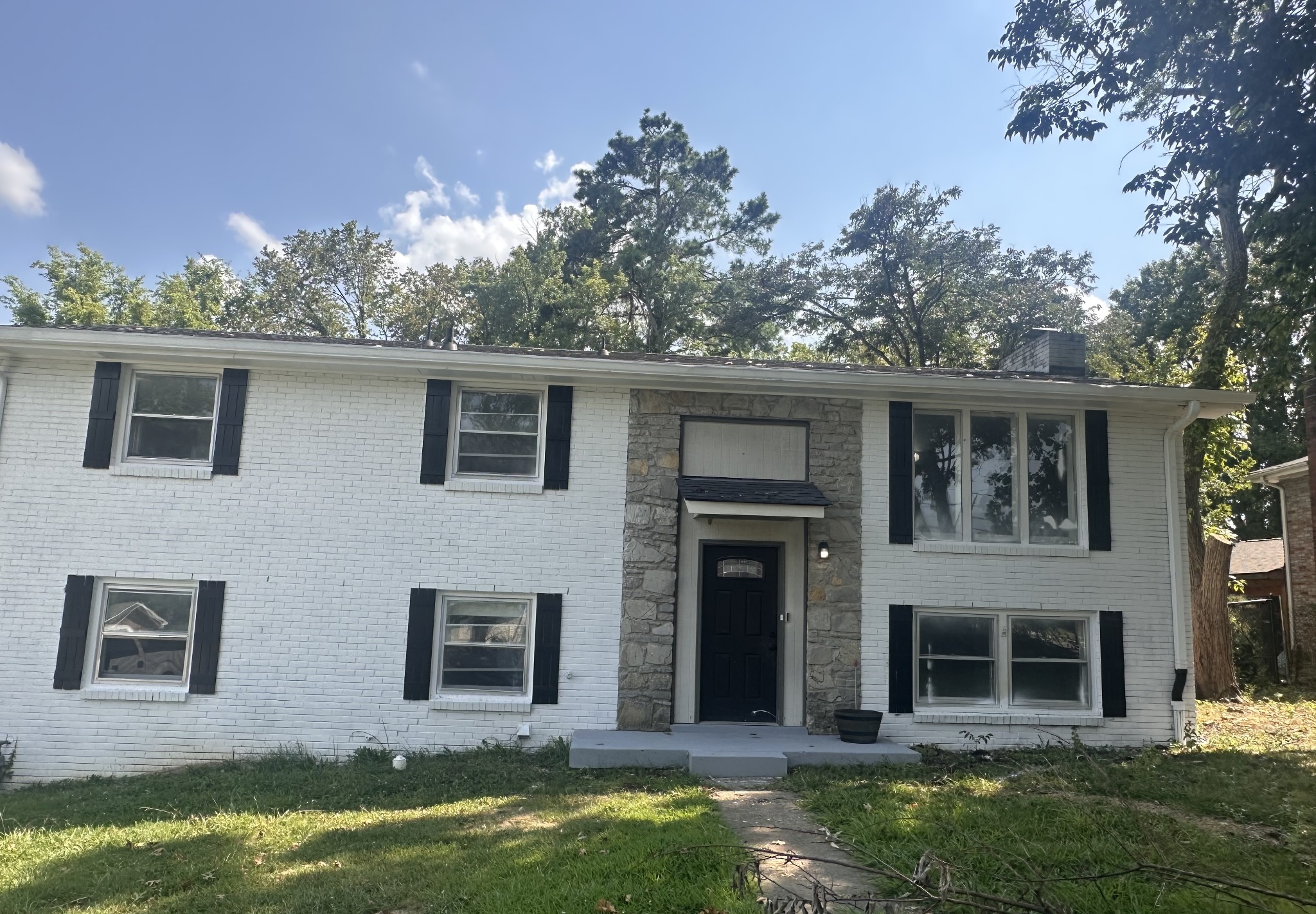 2615 Edge O Lake Dr Property Photo 1