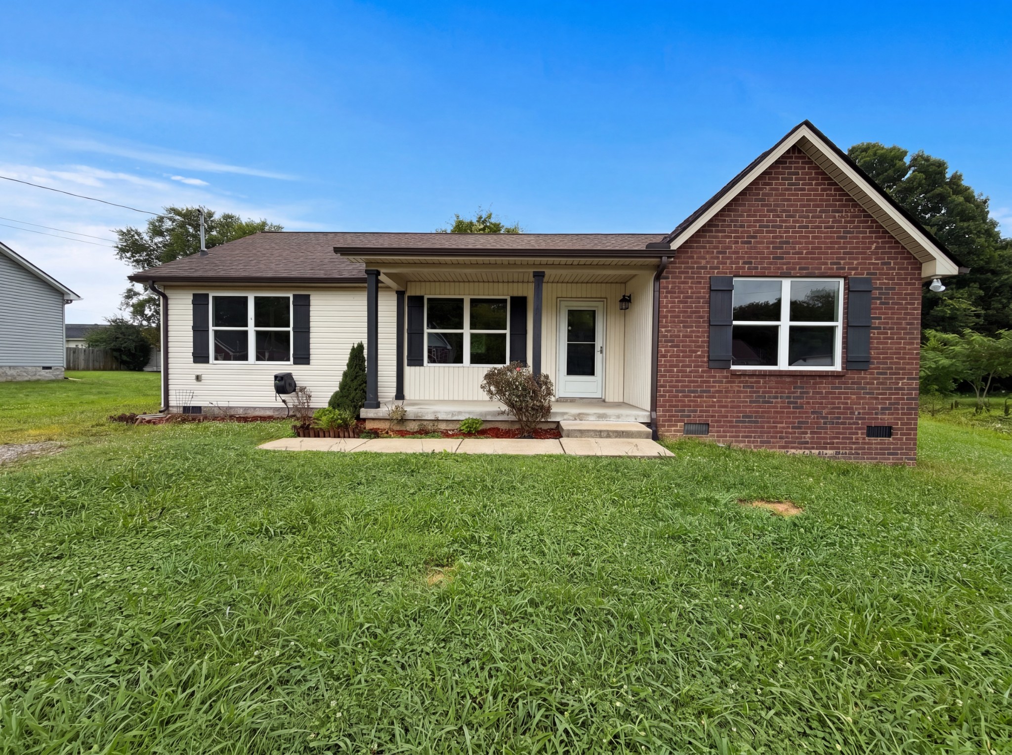 1115 Moreno Ln Property Photo 1