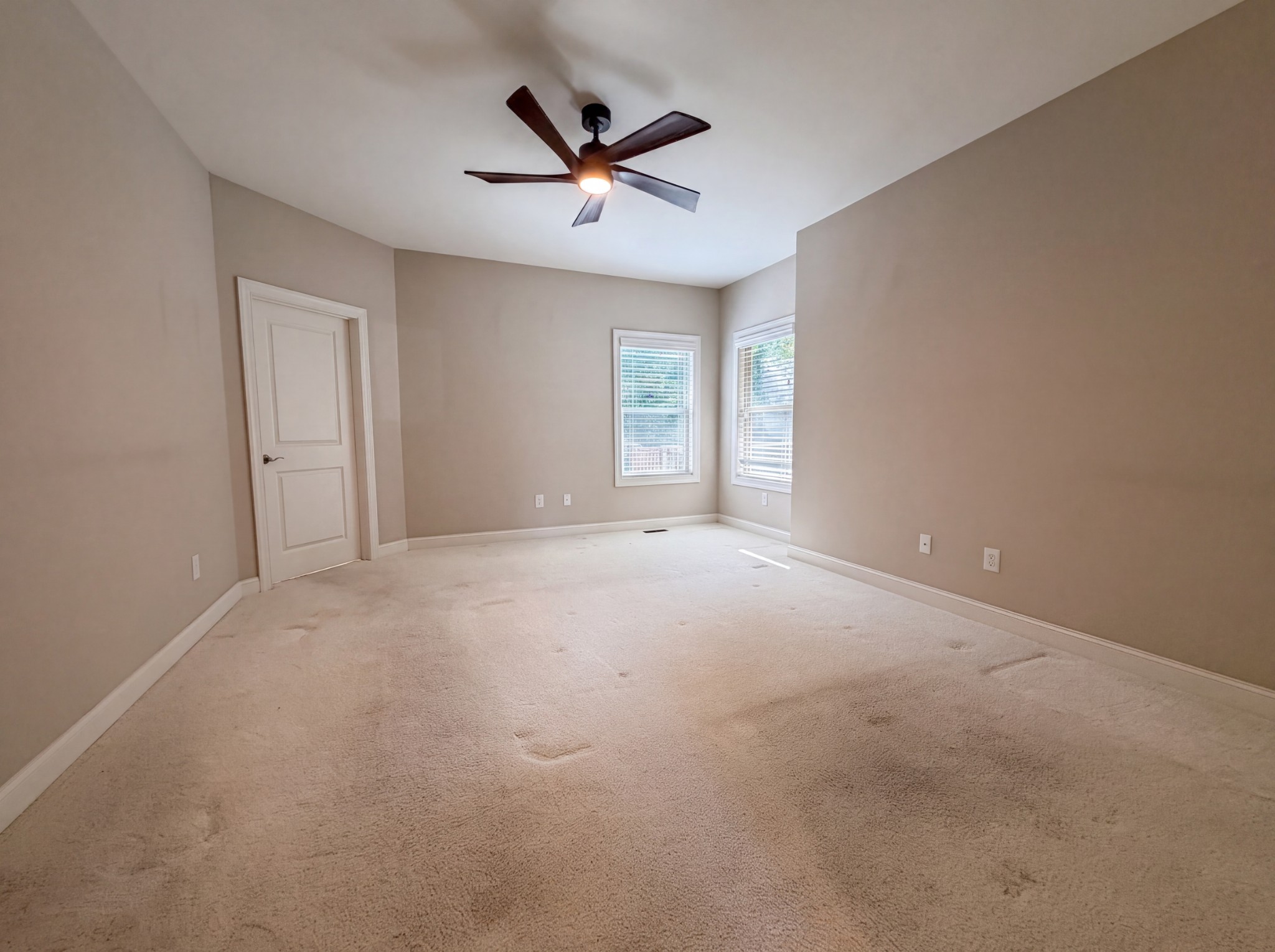 234 Hickory Pointe Dr Property Photo 4