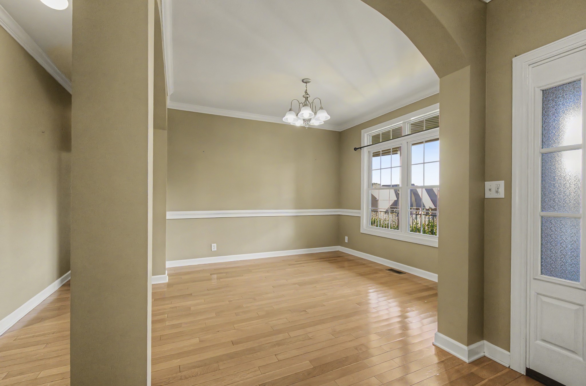3543 Overridge Circle Property Photo 9