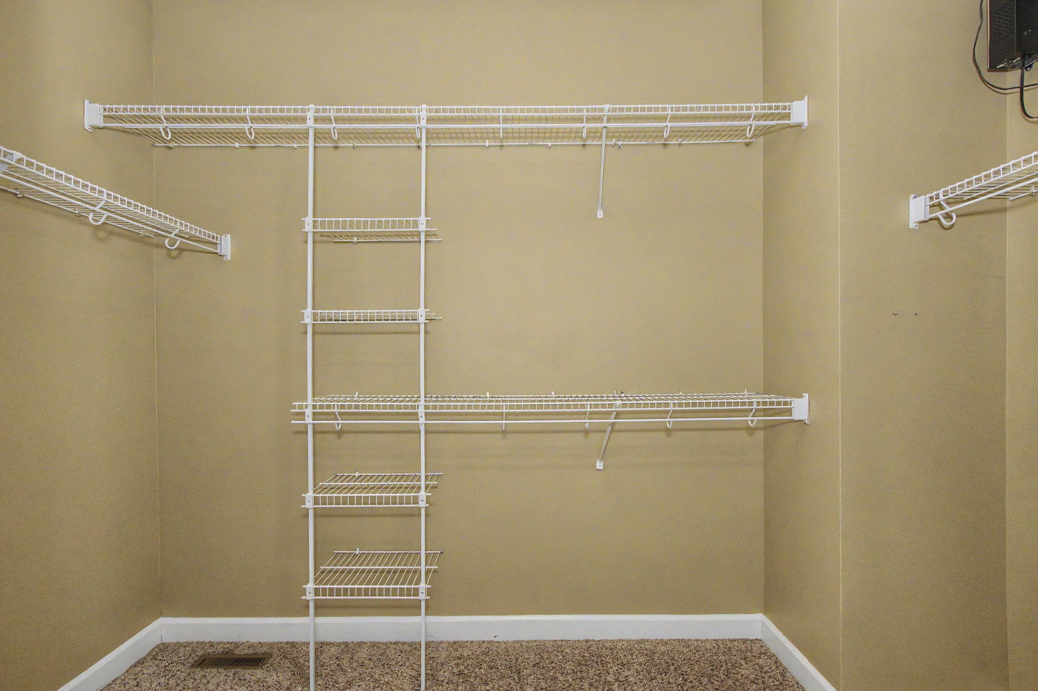 3543 Overridge Circle Property Photo 48