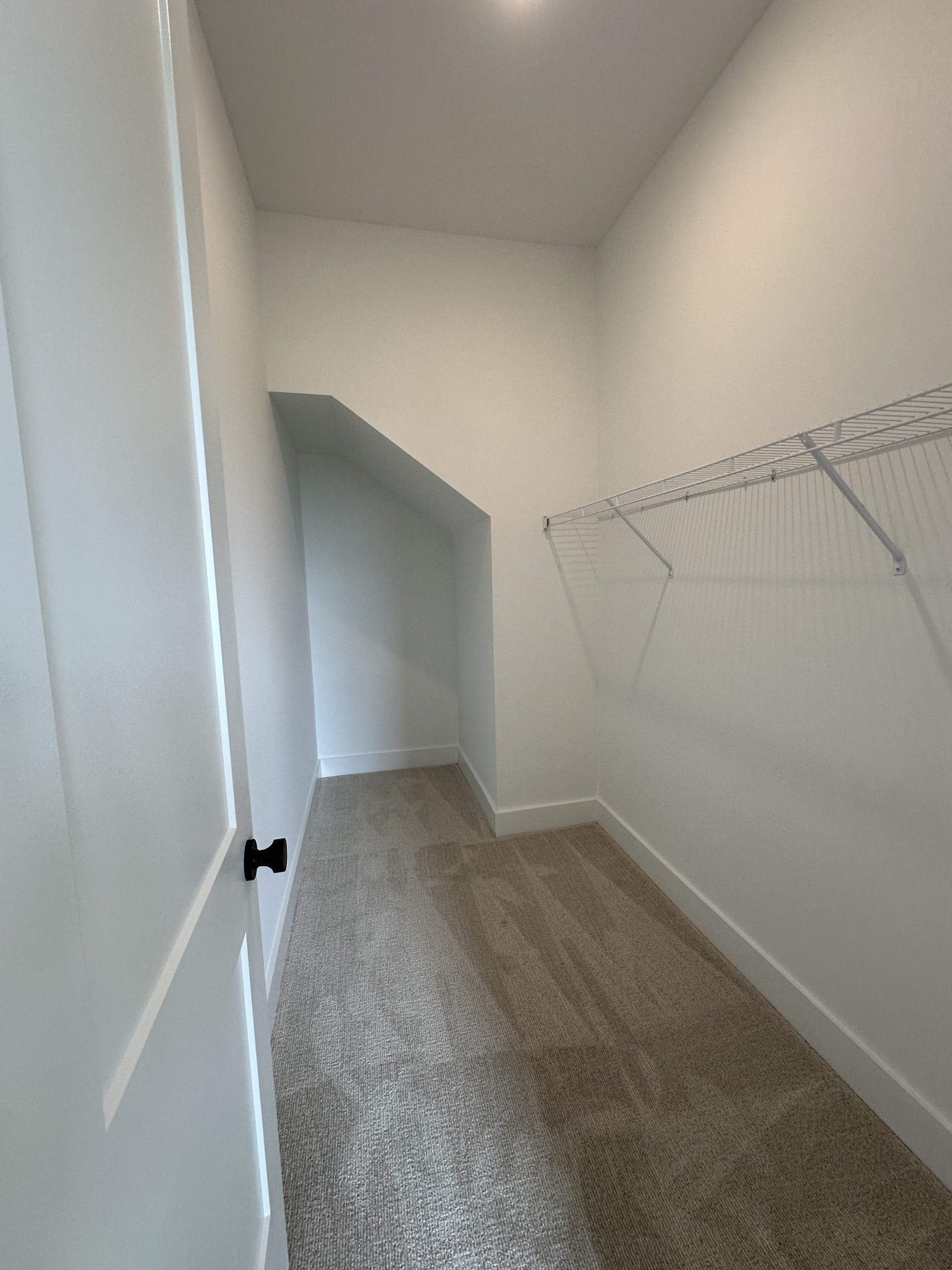 2906 Chetco Way Property Photo 9