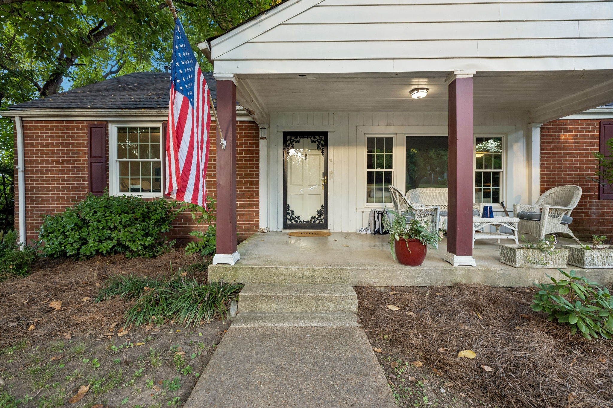 3504 Pleasant Valley Rd Property Photo 4