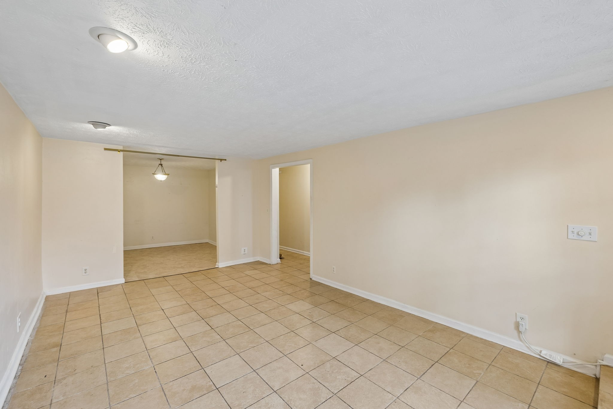 3504 Pleasant Valley Rd Property Photo 17