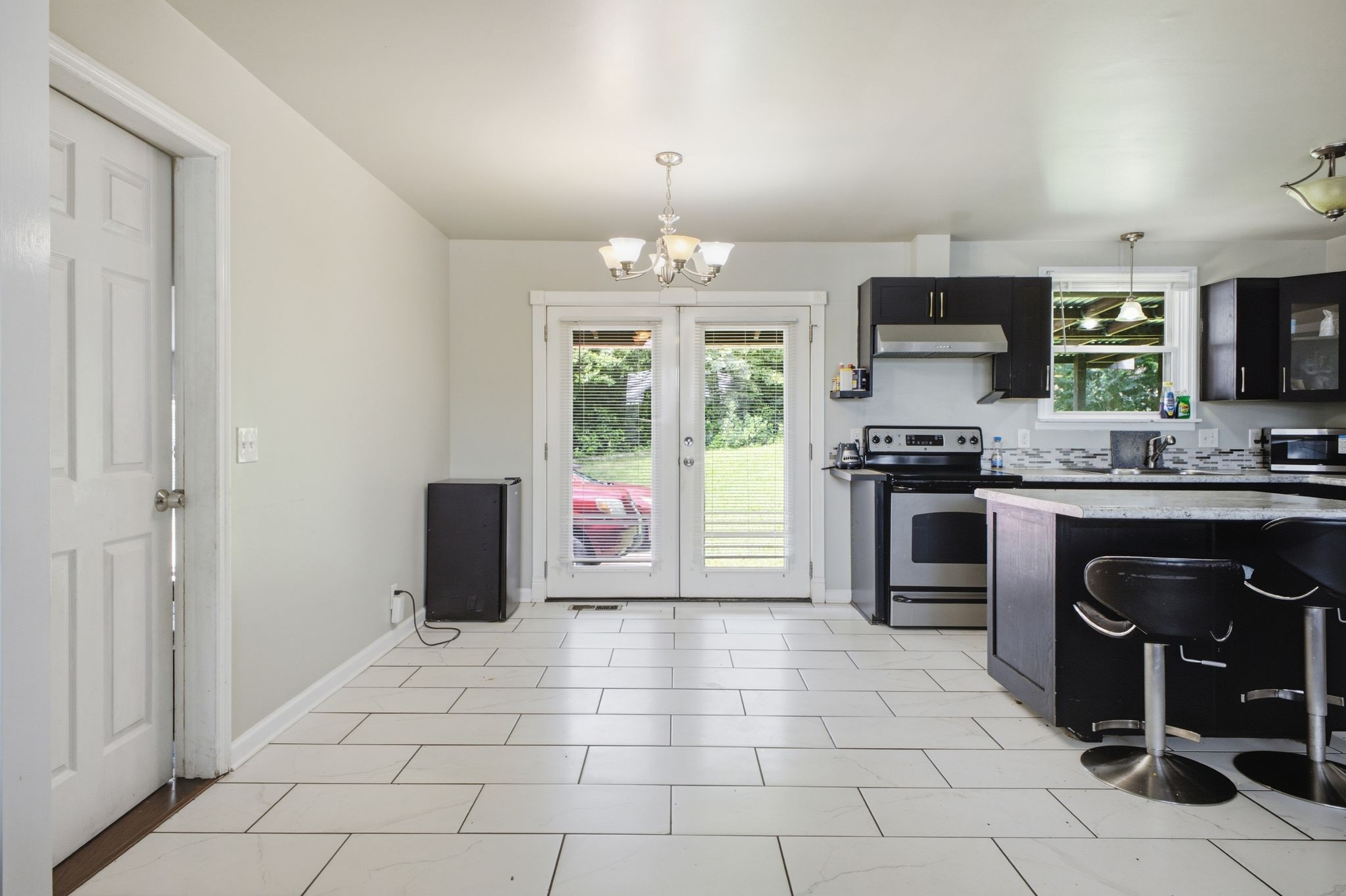256 Coleridge Ct Property Photo 15