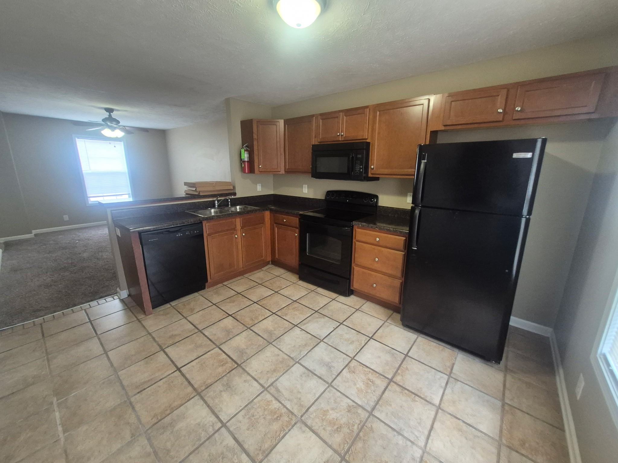 808 Oak Arbor Ct Property Photo 5