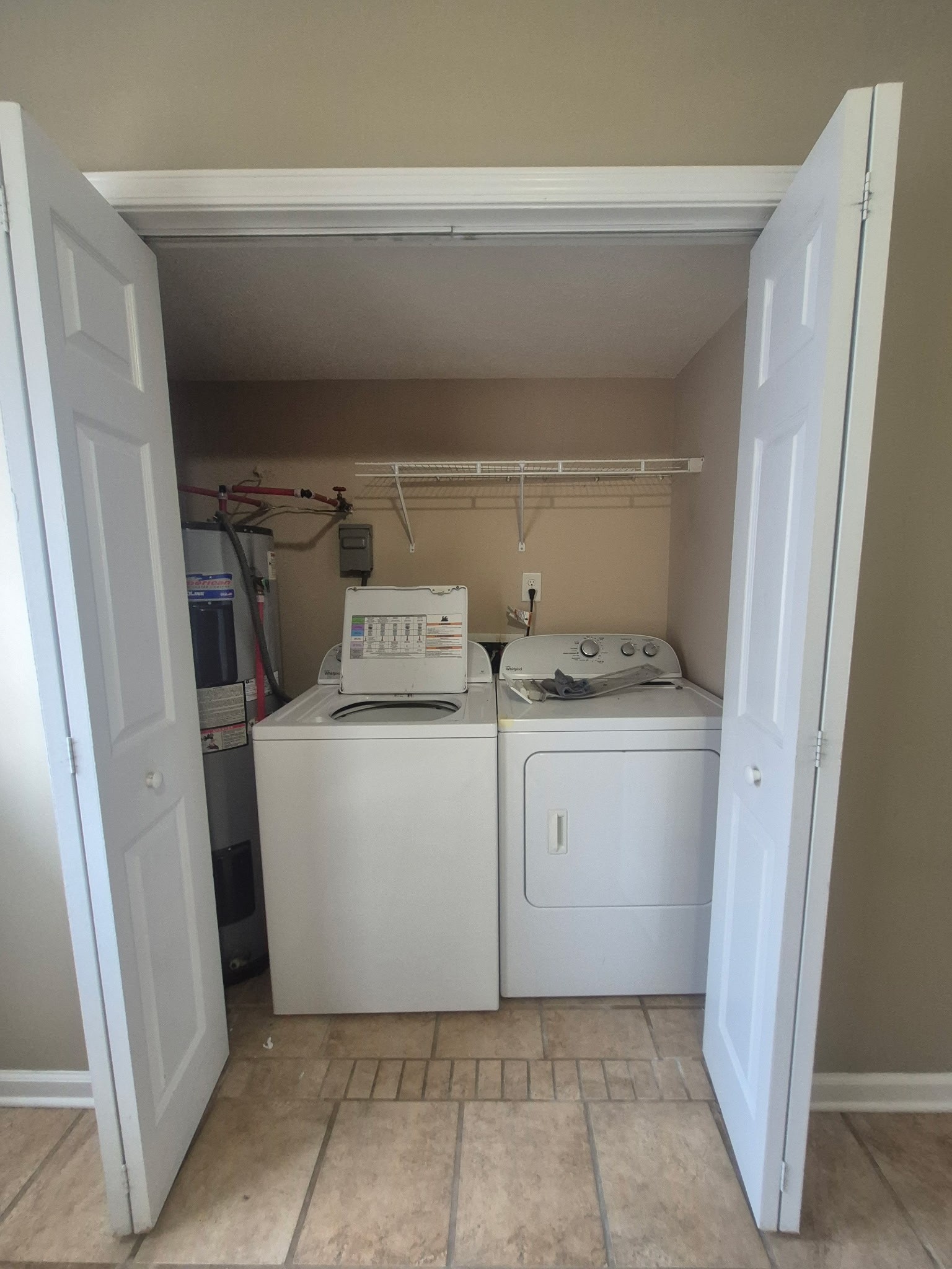 808 Oak Arbor Ct Property Photo 6