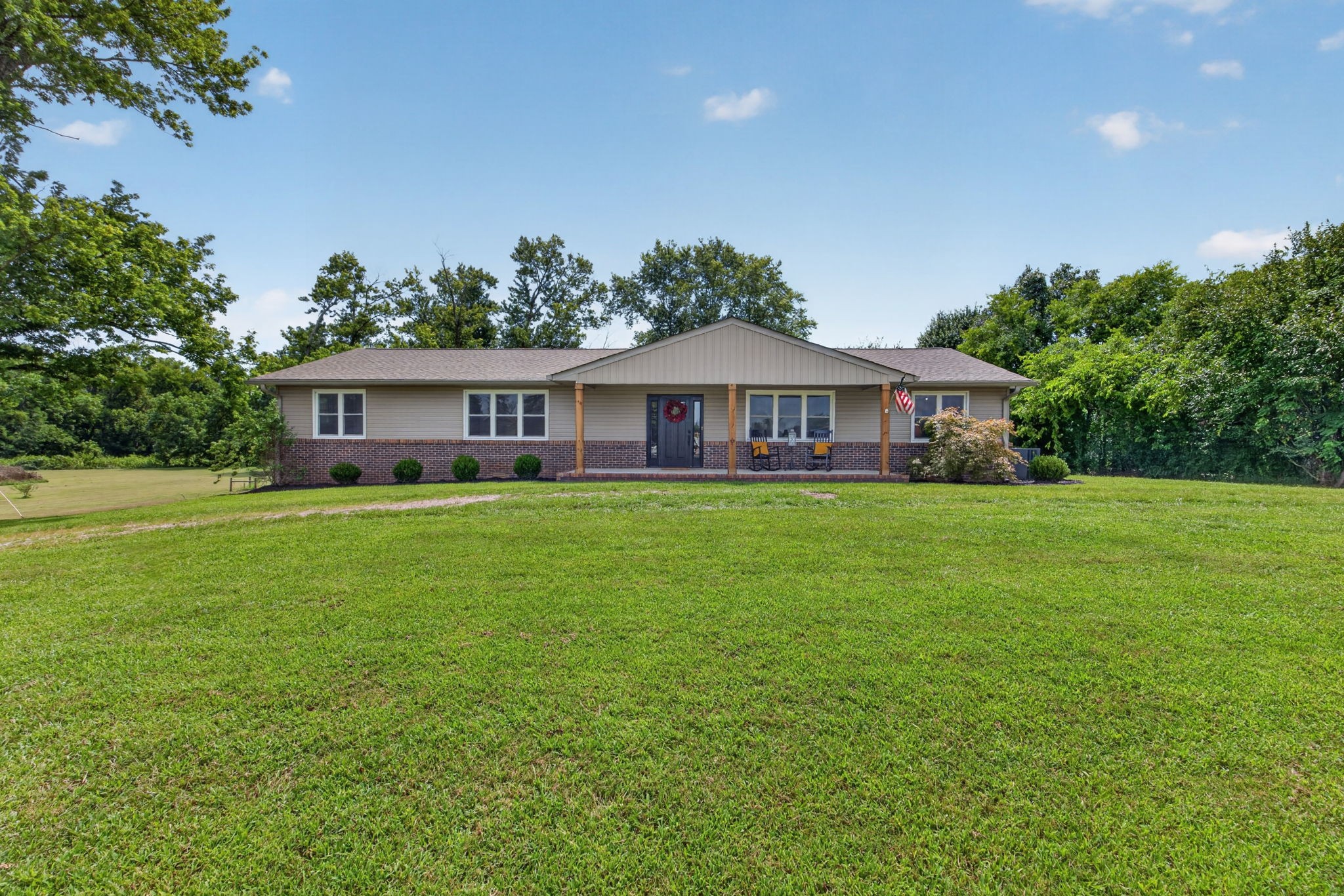 926 Dyer Cir Property Photo 1