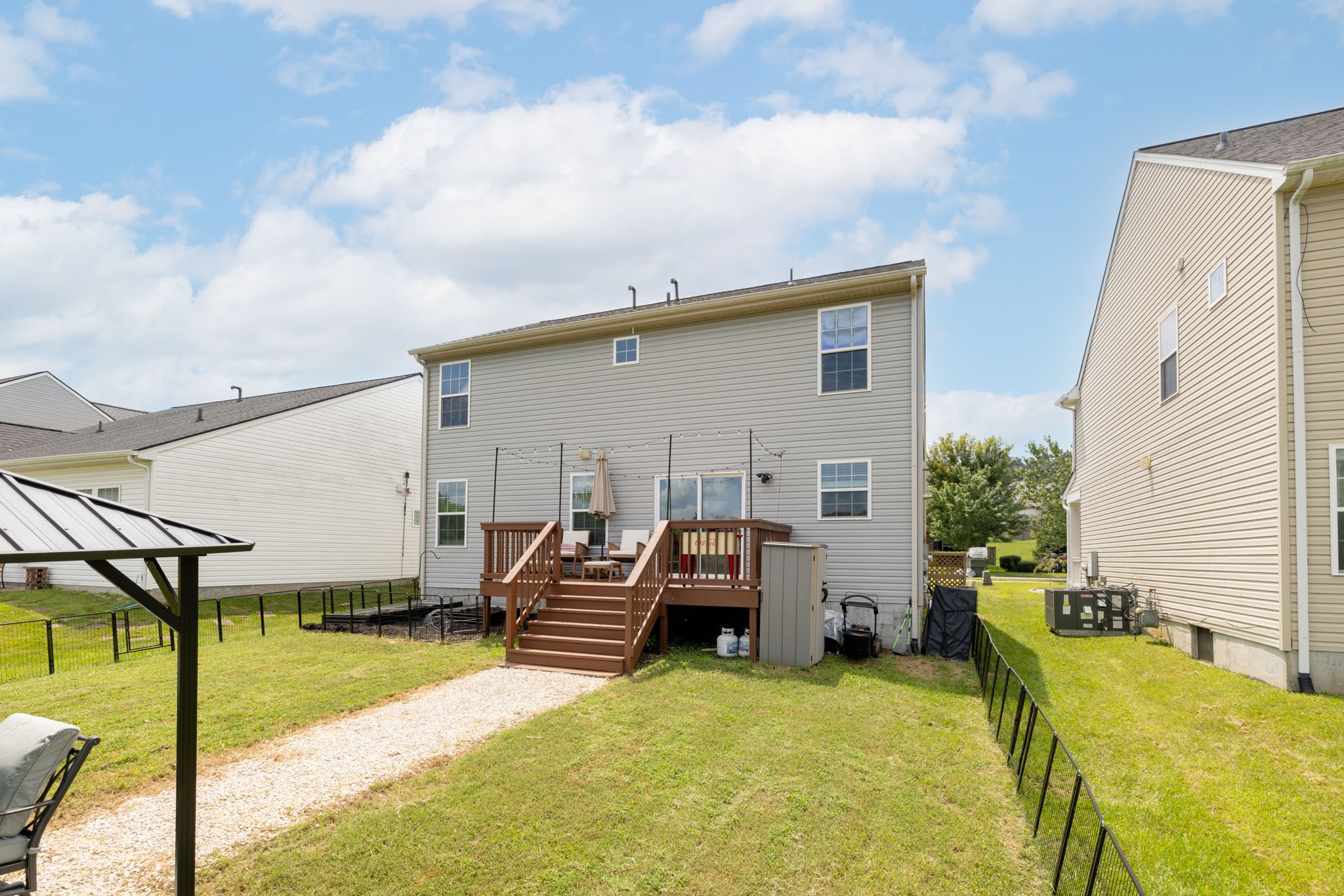 1304 Scarcroft Ln Property Photo 5