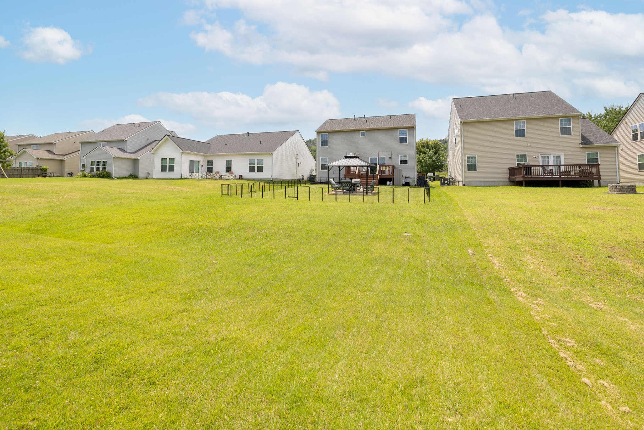 1304 Scarcroft Ln Property Photo 6