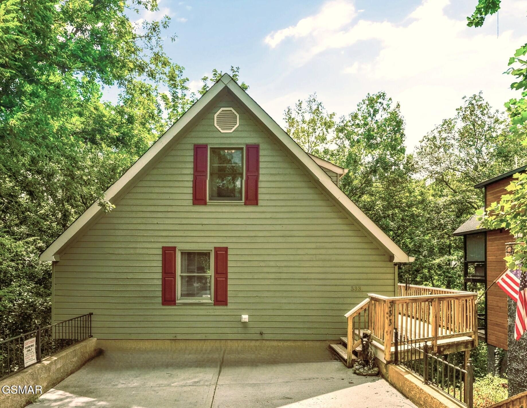 333 Woodridge Way Property Photo 3