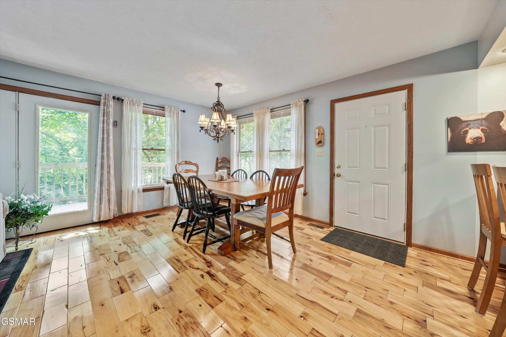 333 Woodridge Way Property Photo 10