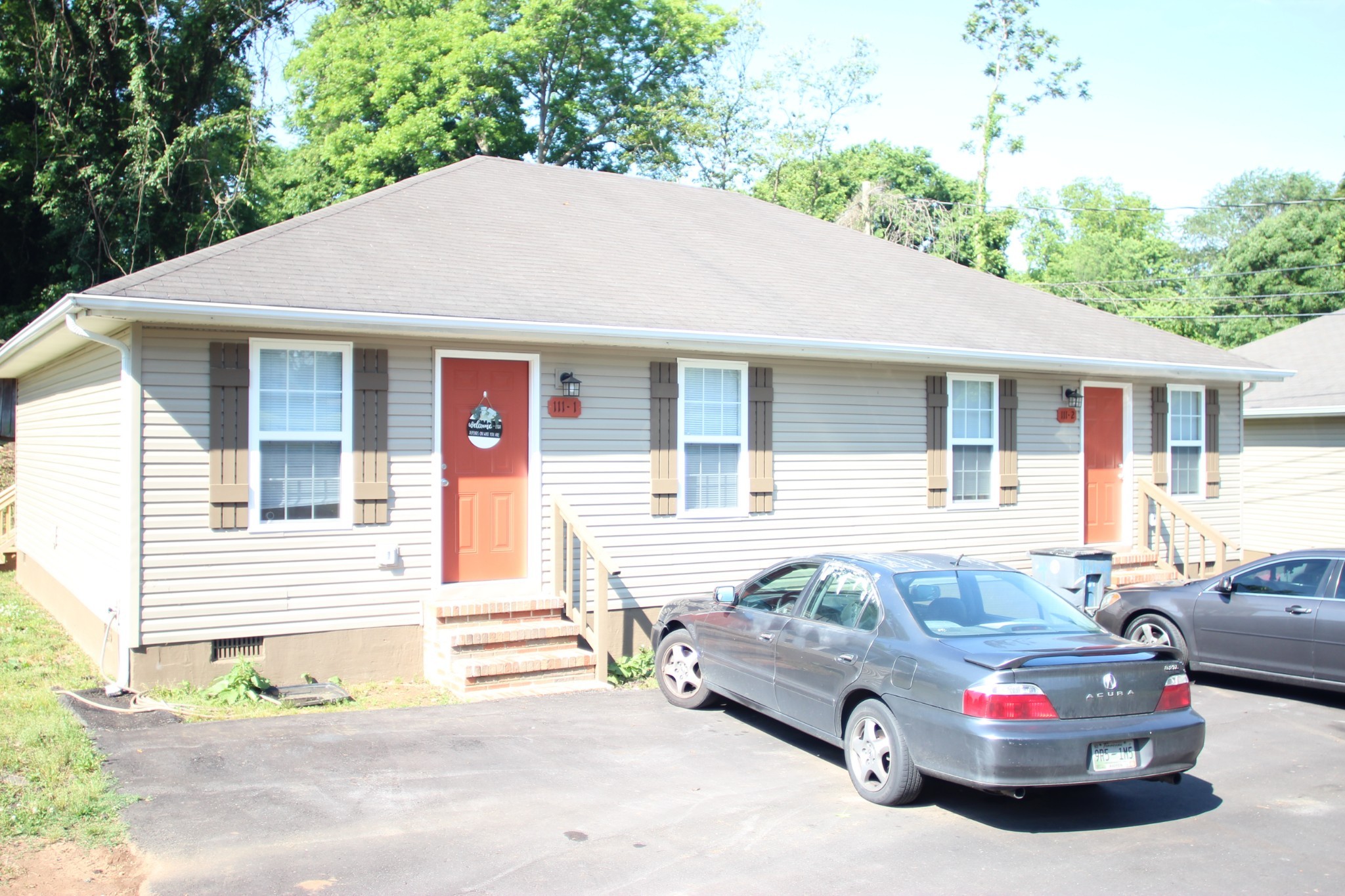 111 Winding Way Property Photo 1