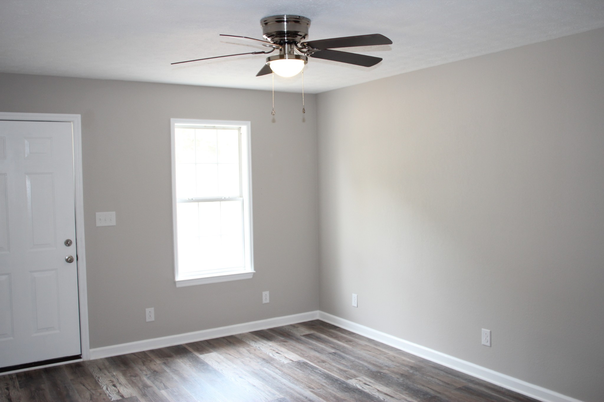 111 Winding Way Property Photo 2