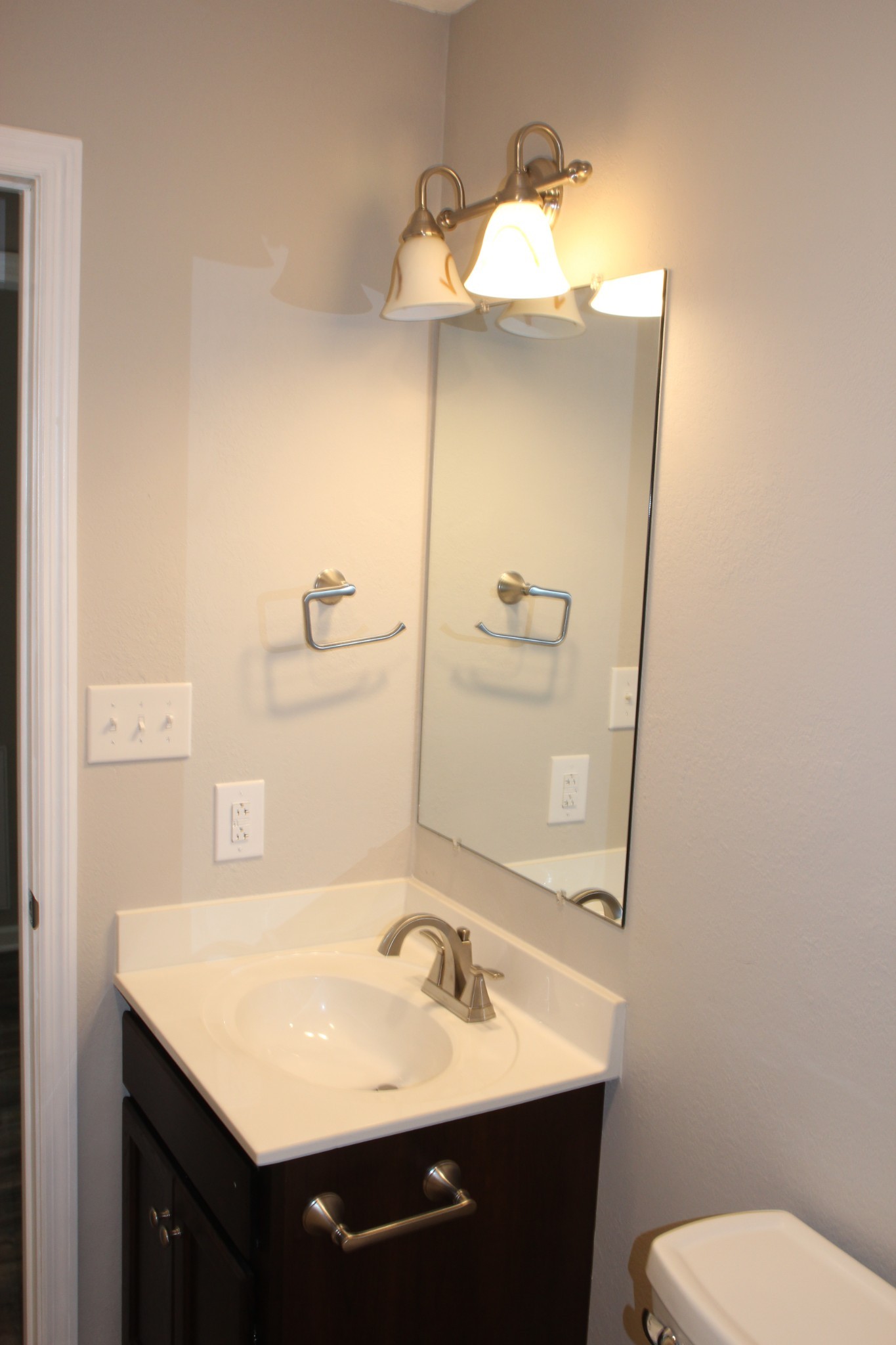 111 Winding Way Property Photo 5