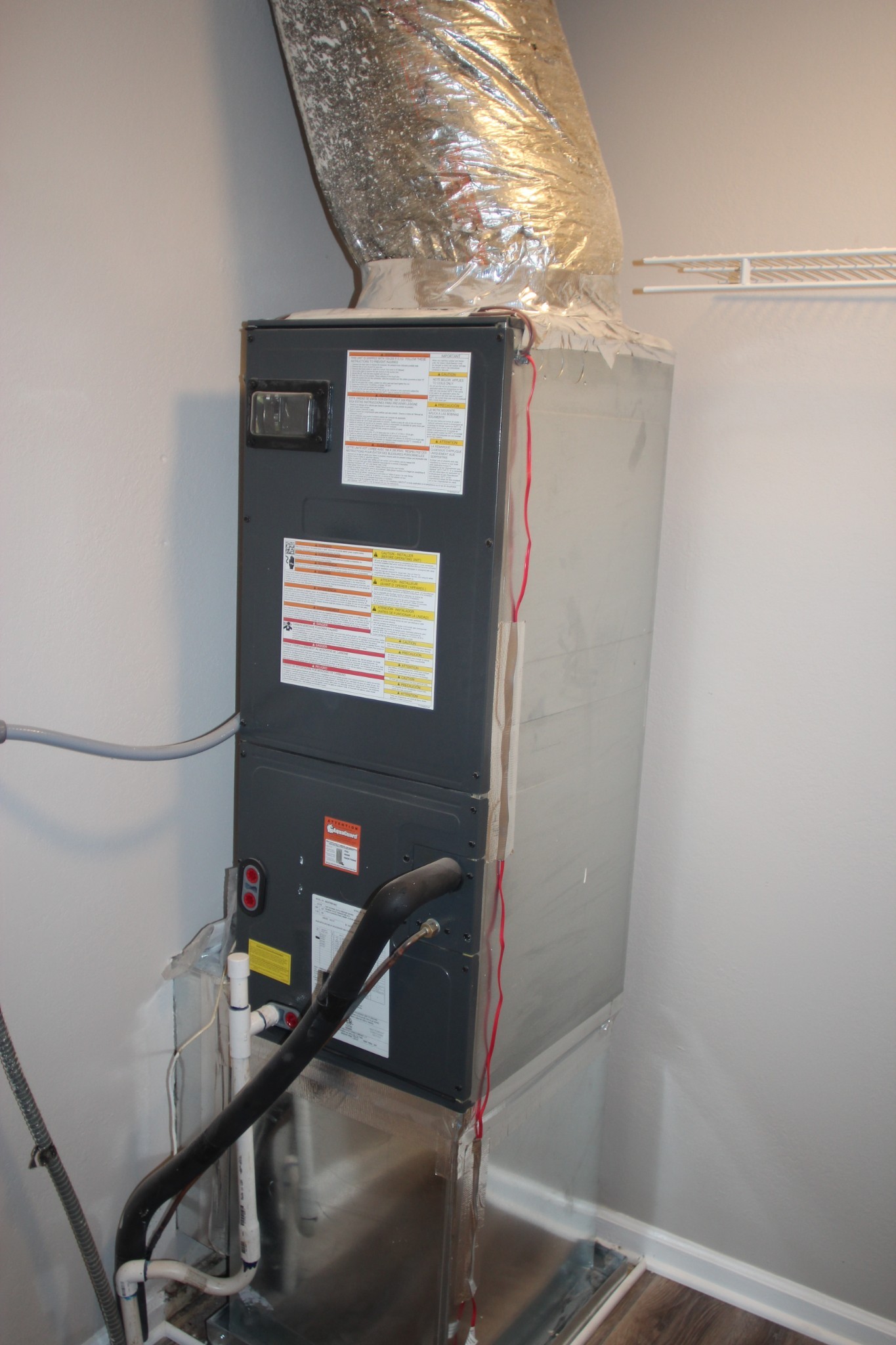 111 Winding Way Property Photo 8