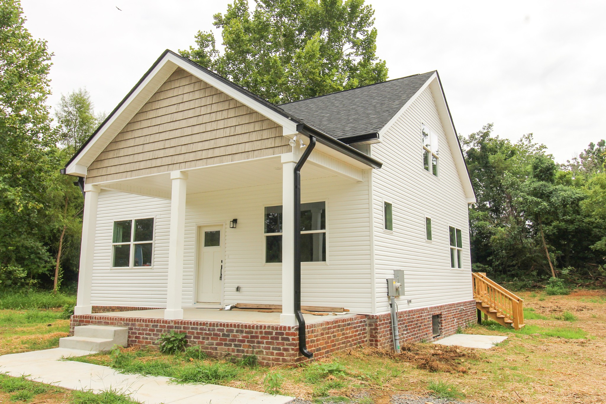 6665 Hester Rd Property Photo 1
